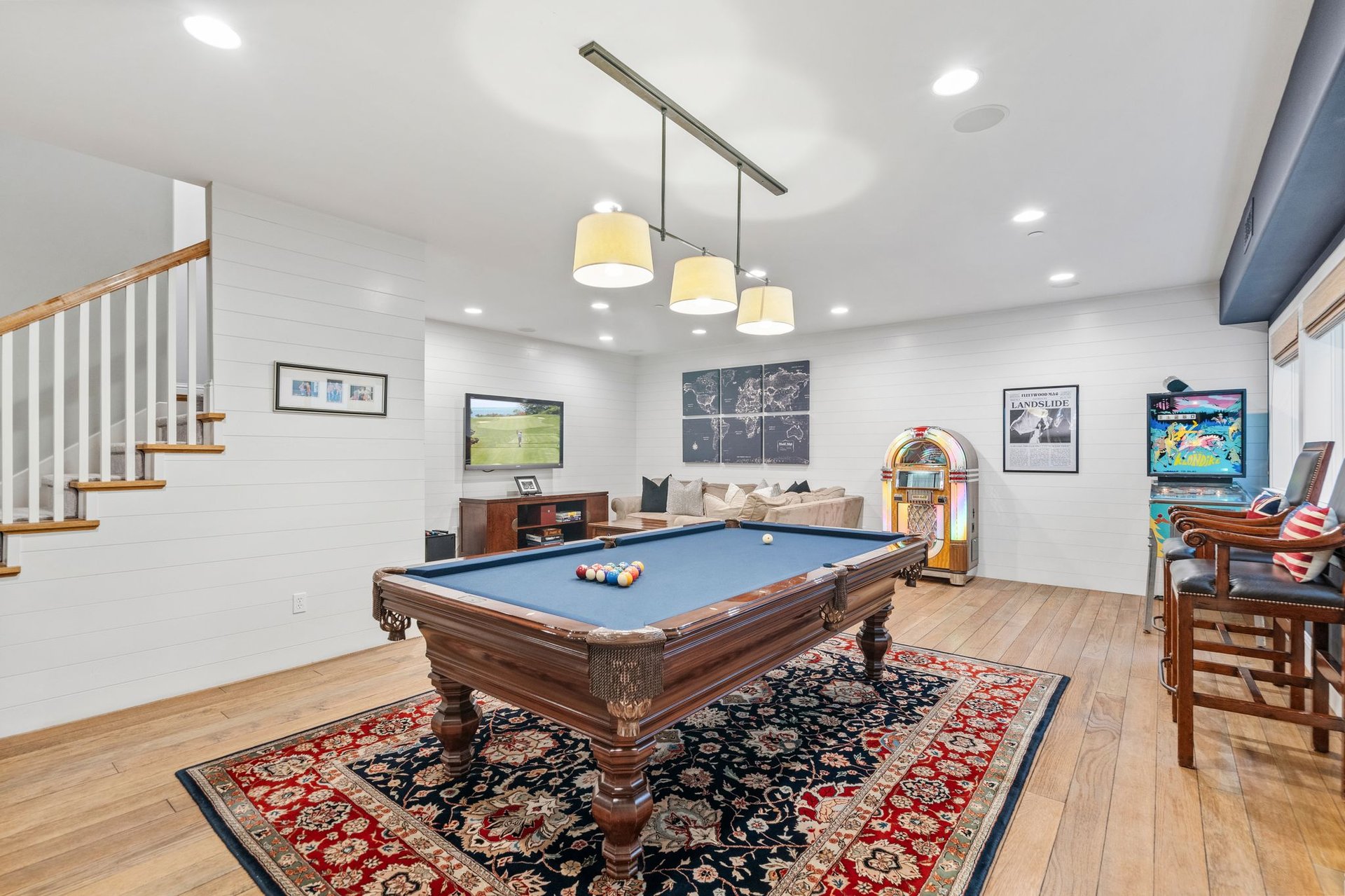 221 Caldwell Avenue