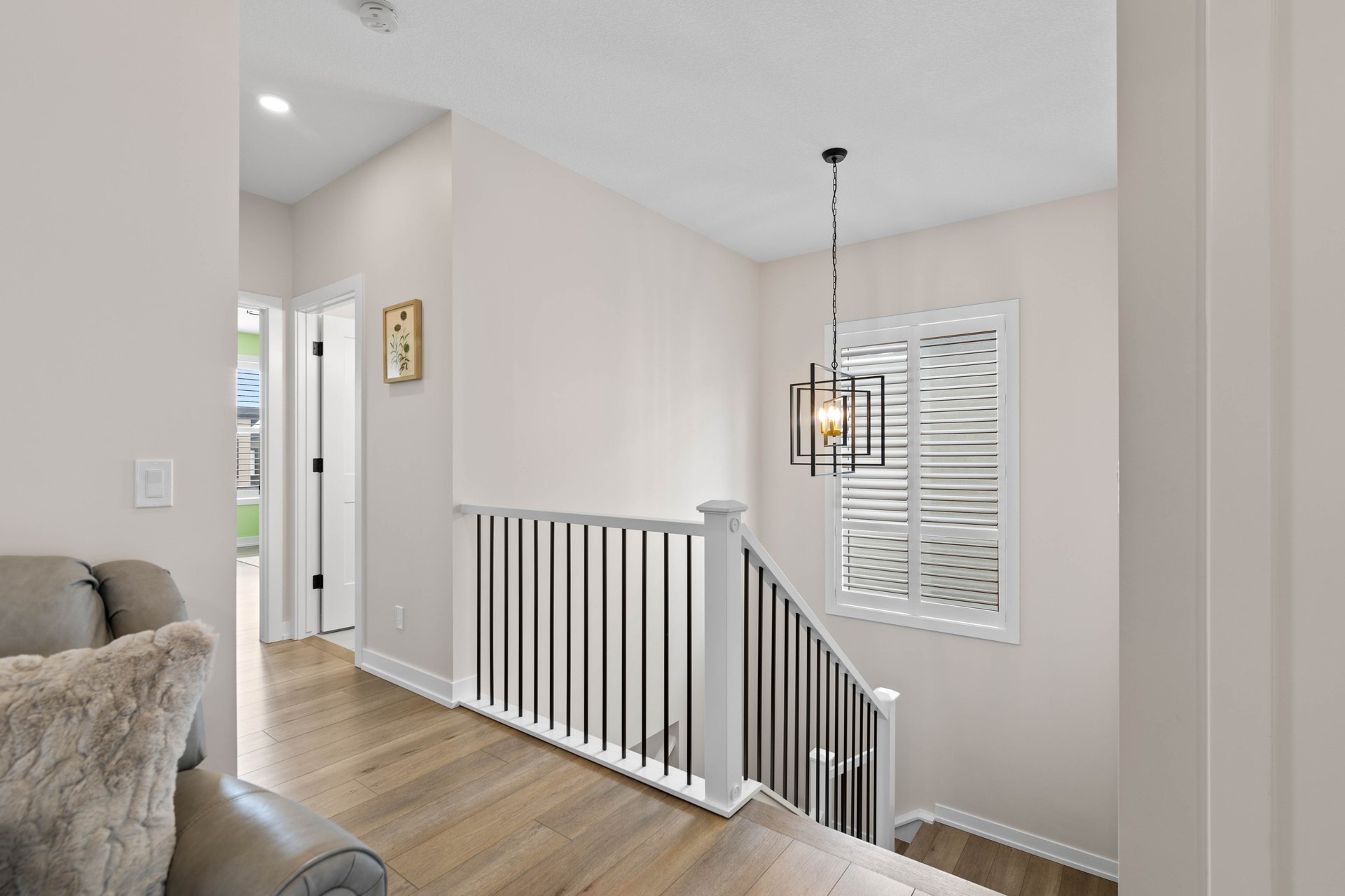 17 Coulee Crescent SW