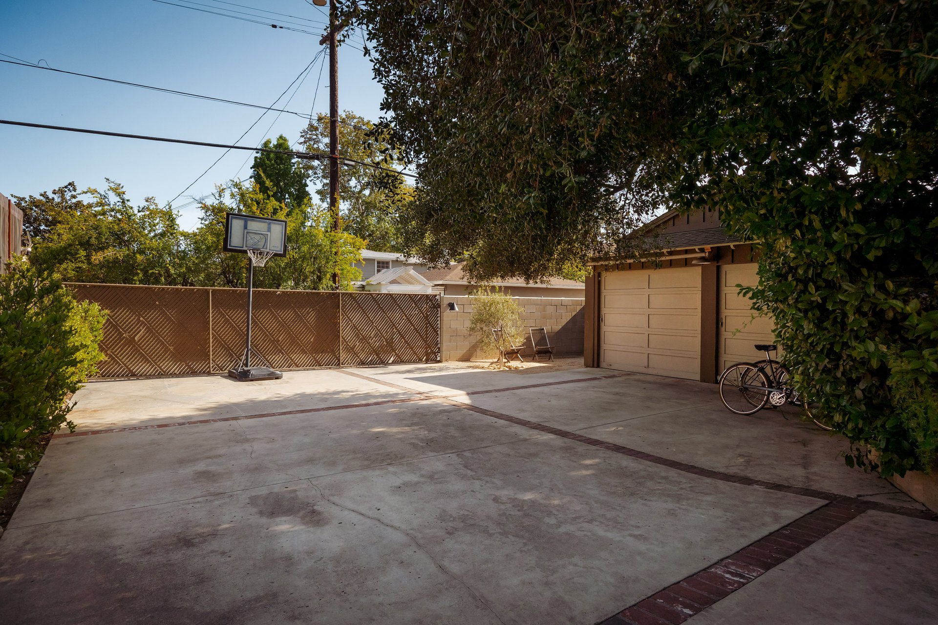650 W 11th Street