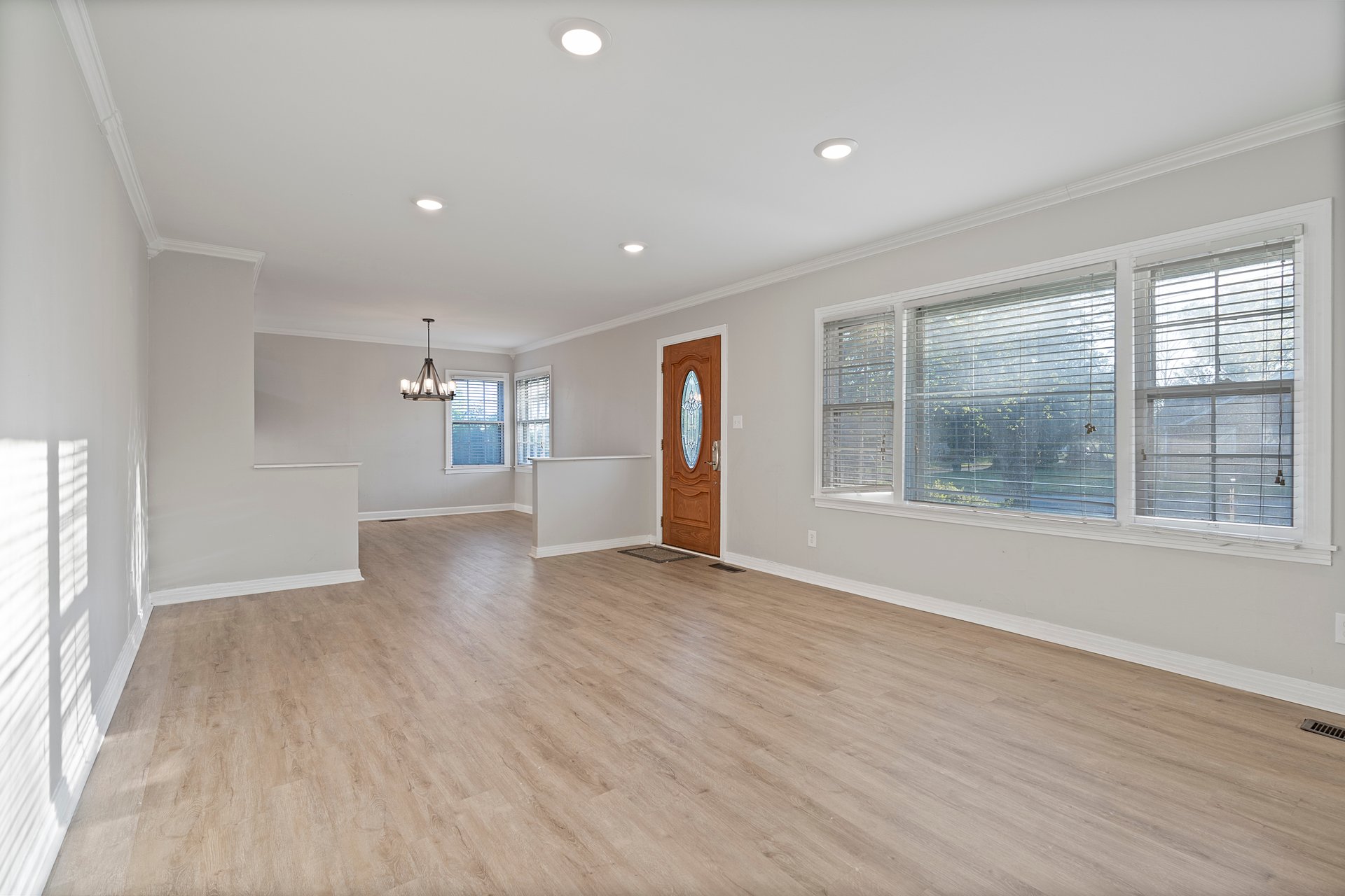 FOUR Bedroom in the Hospital District!! Basement great for storage!