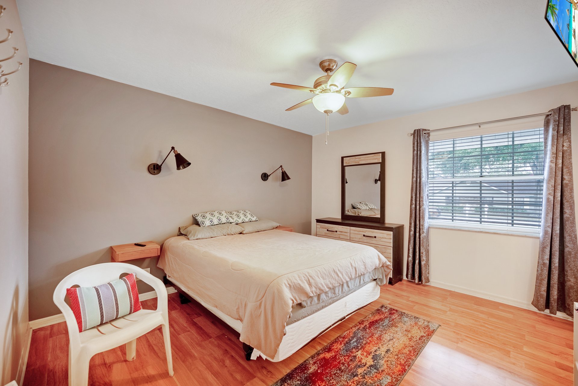 3380 NW 44th ct