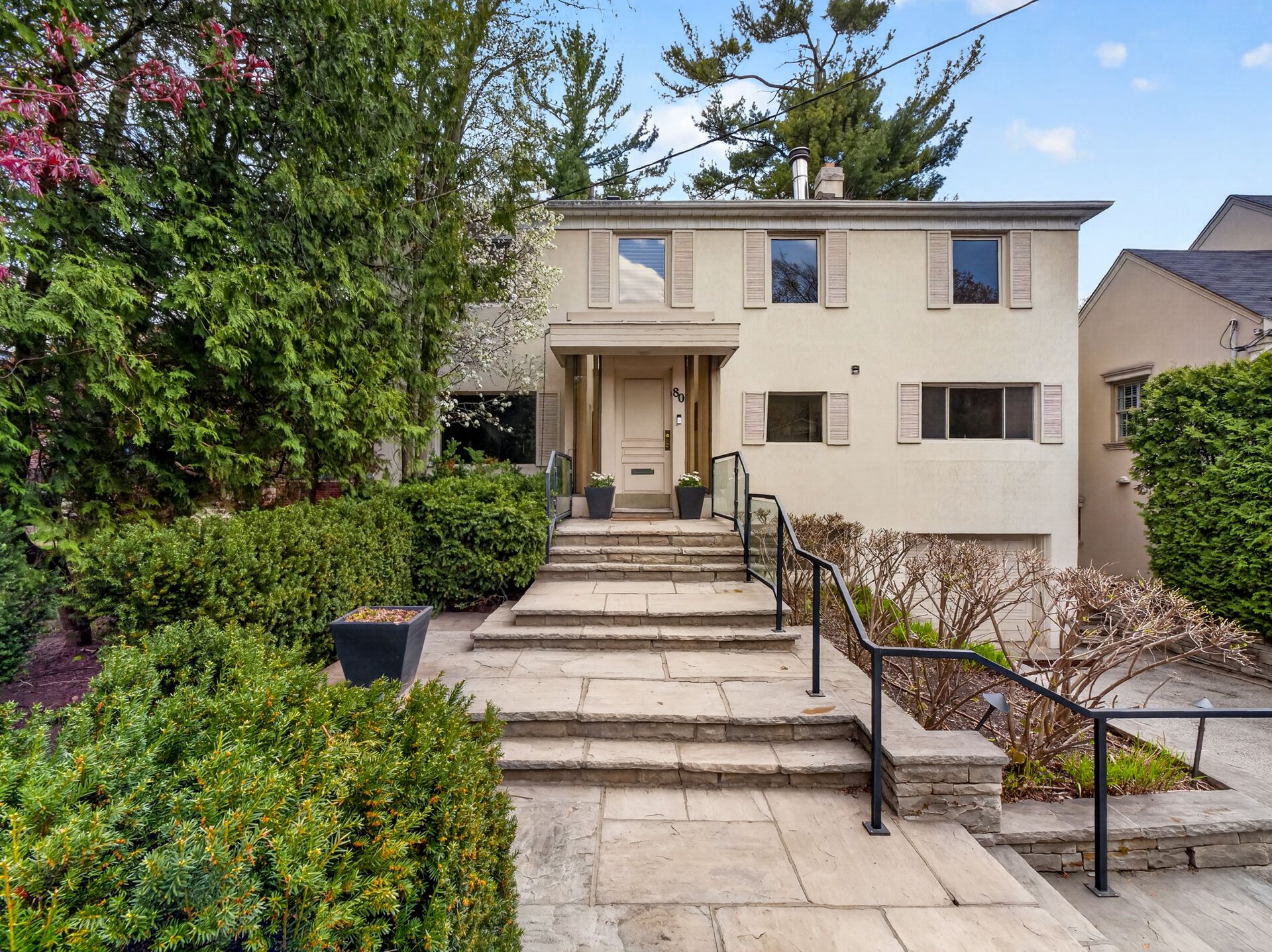 SOLD: Luxurious Country Living In The City