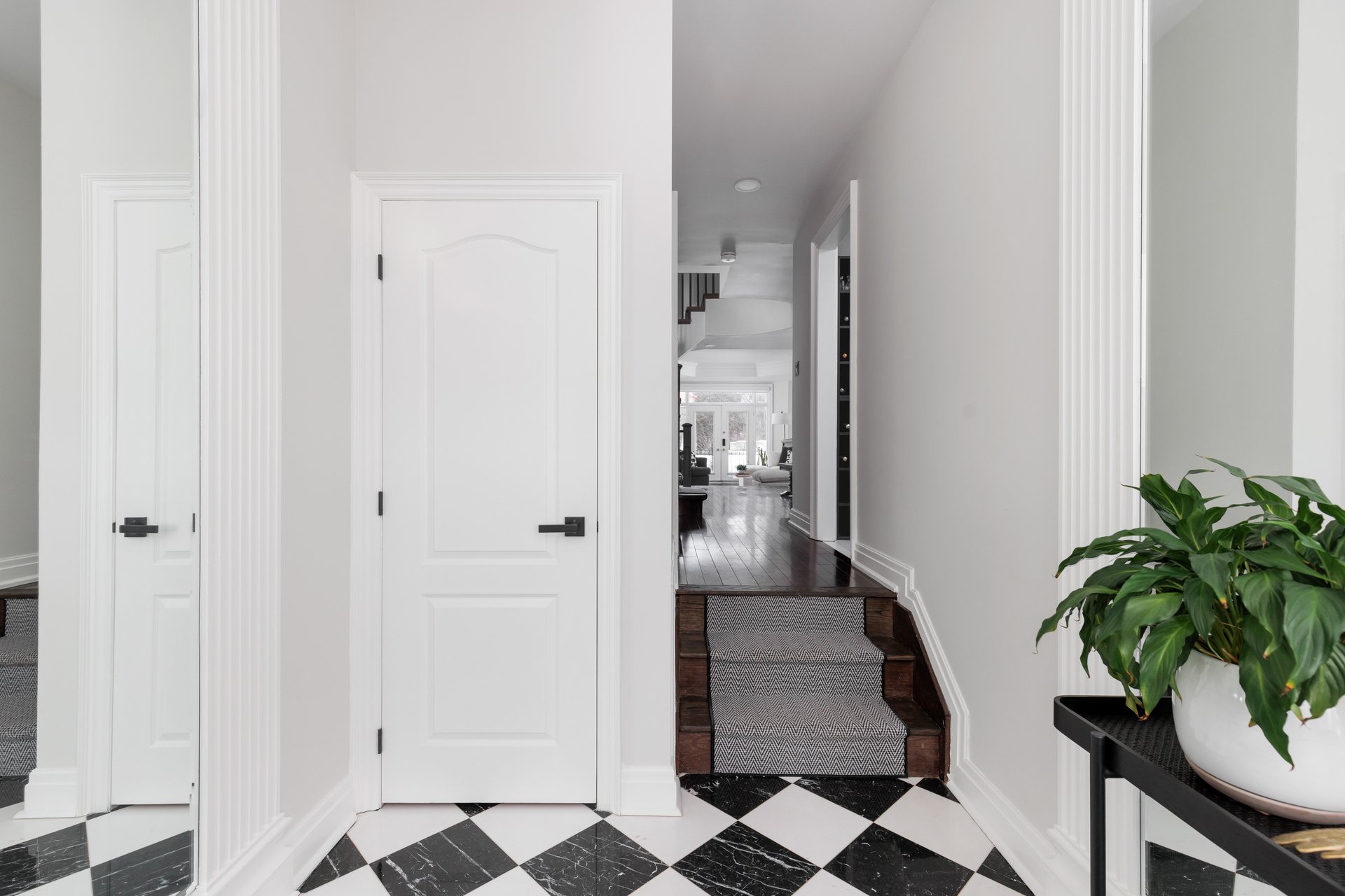 Casa Loma Townhouse