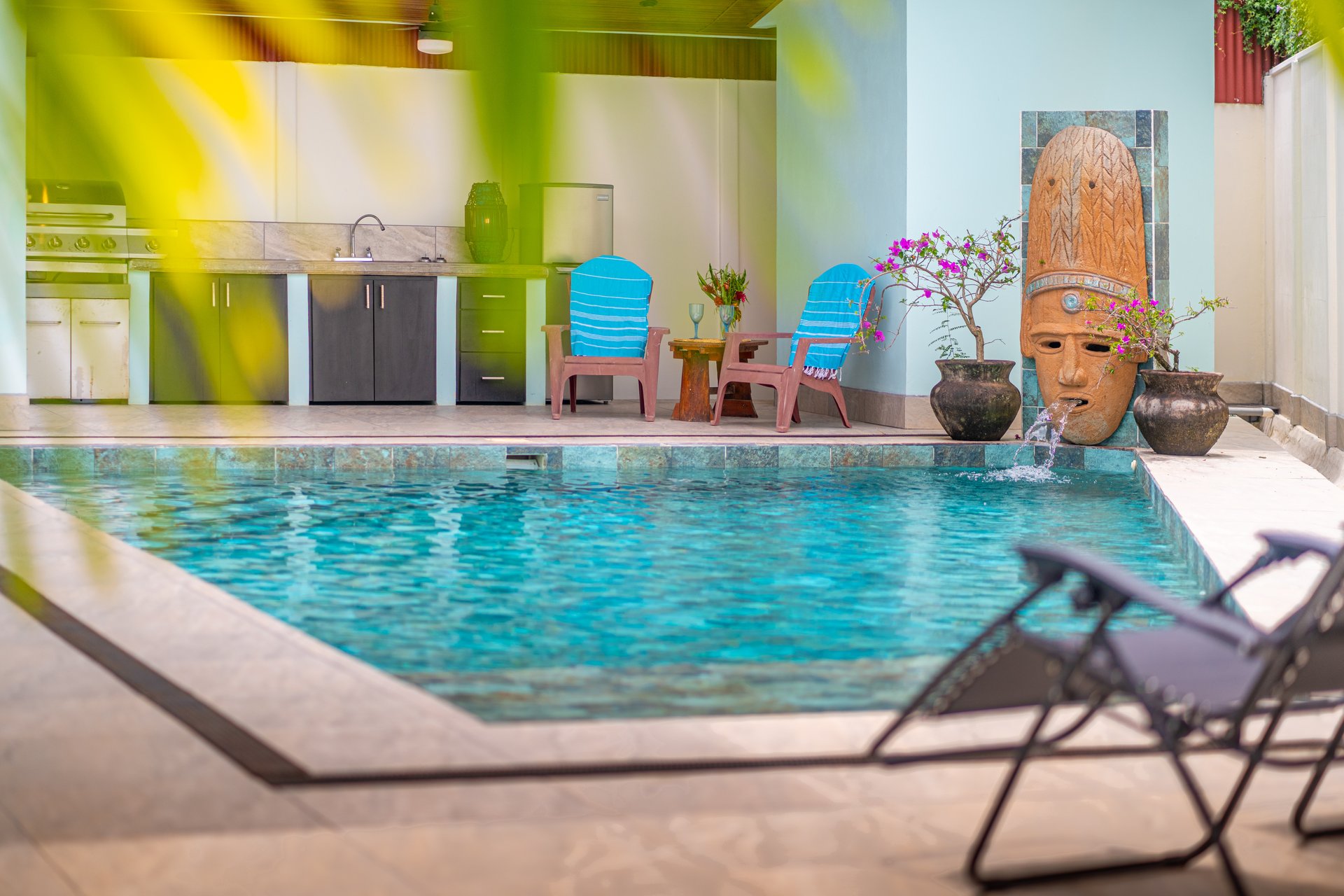Villa Esmeralda - Big Pool. Big Lot. Big Lifestyle. Central Uvita, Walk to Everything!