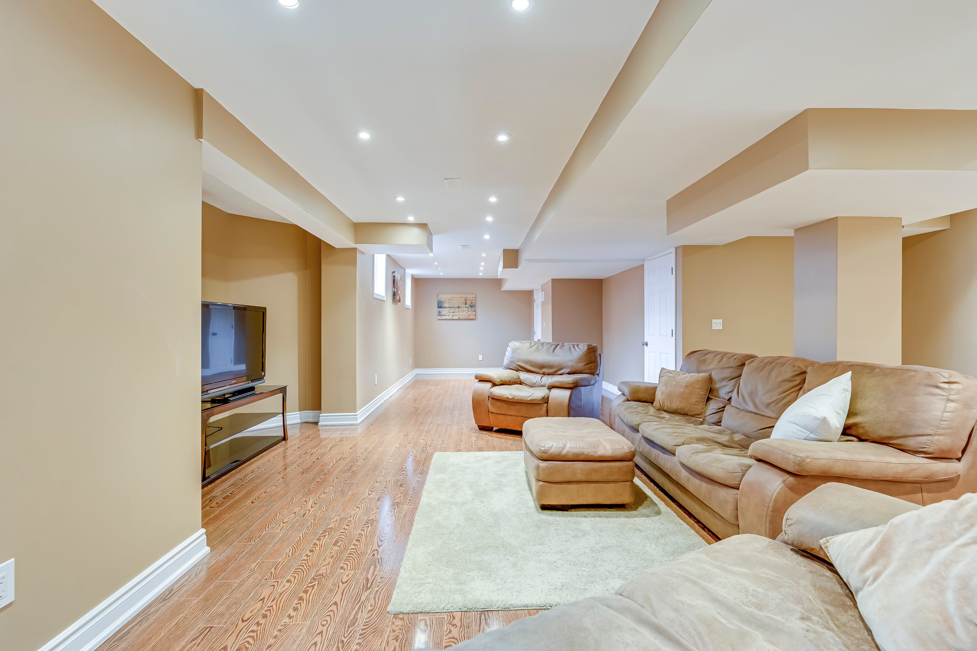 3456 Rebecca St