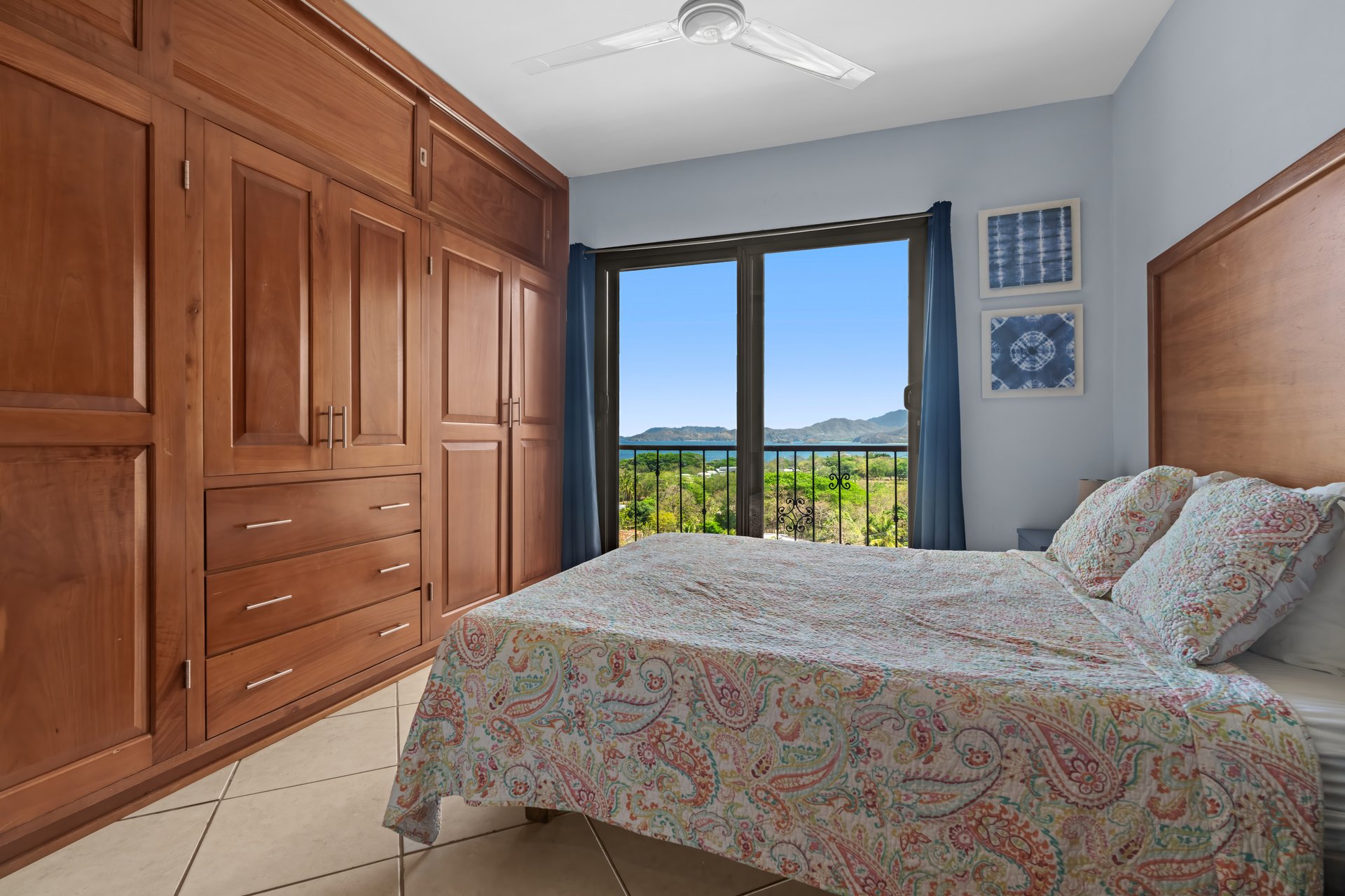 Casa Omega | Ocean View Apartment Complex in Altos de Flamingo