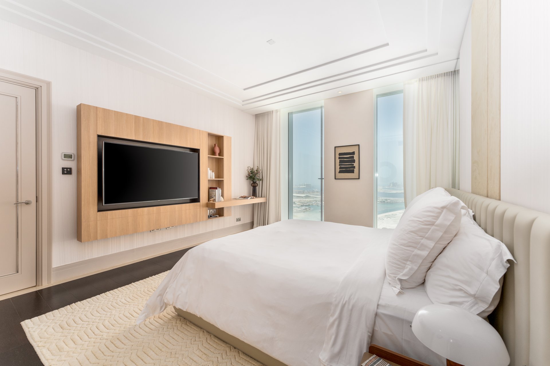 Four Seasons Private Residences Apartment 