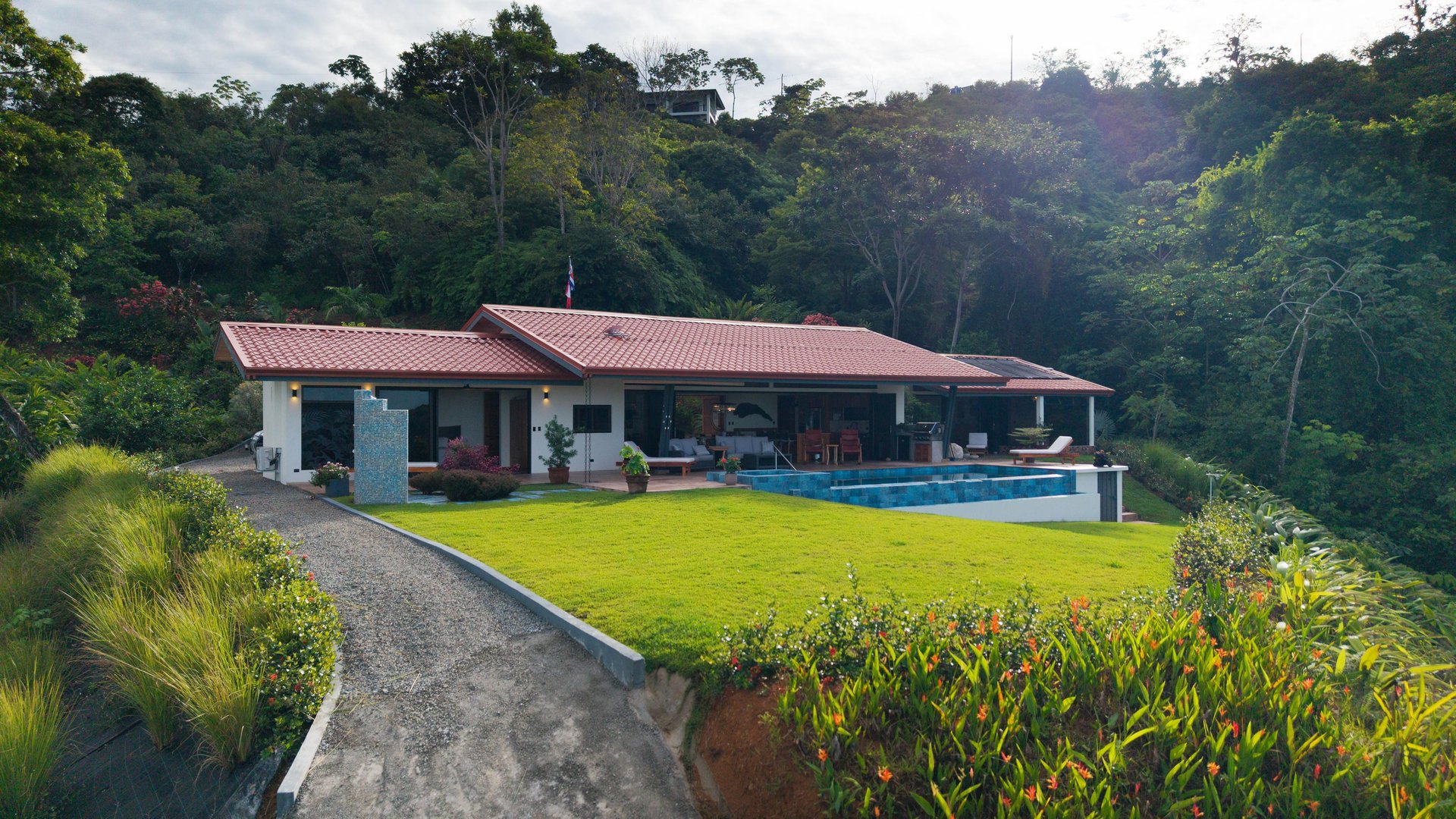 “NESTLED IN” LUXURY HOME AND GUEST HOUSE – A MOUNTAIN SANCTUARY – 3.4 ACRES