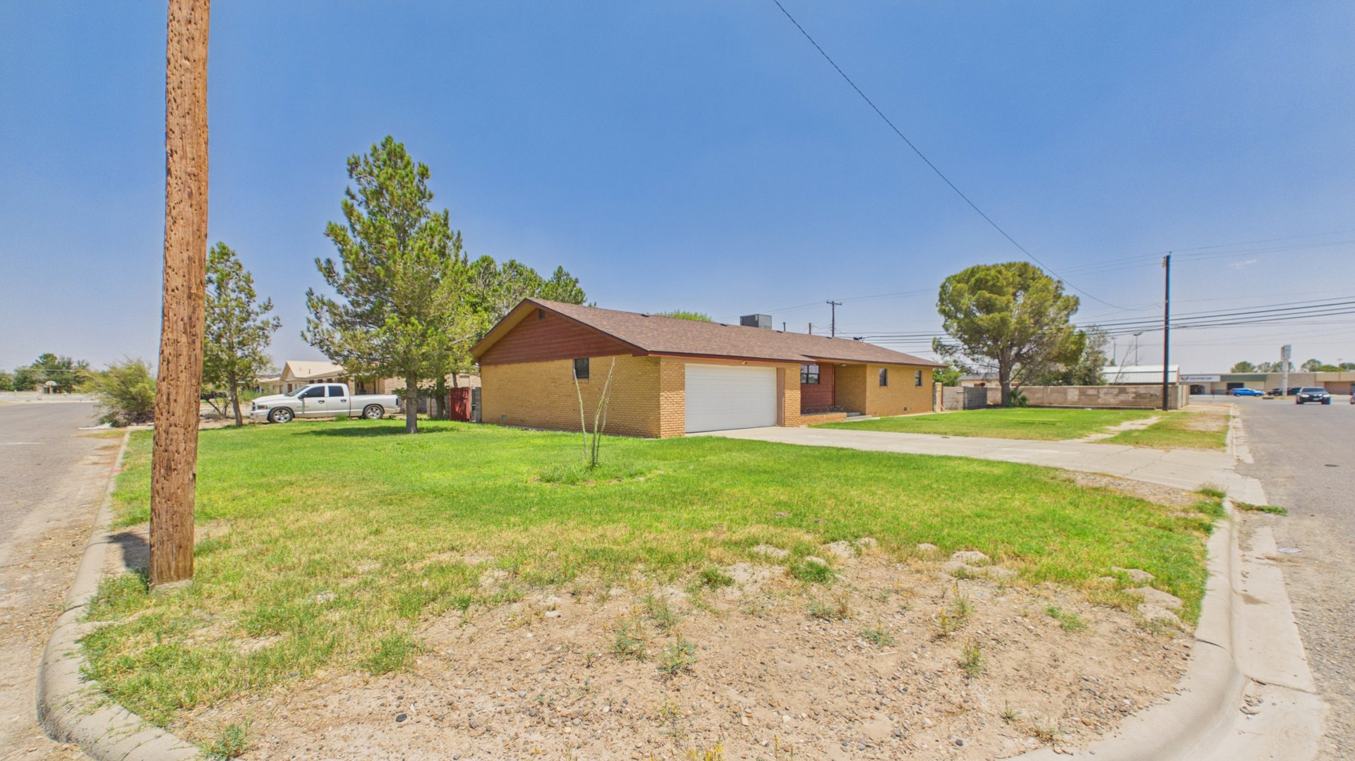 1015 W Normandy Dr