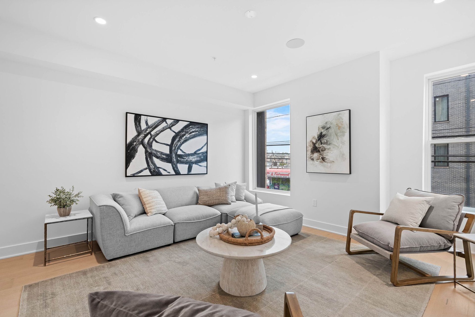 654 Fairmount Ave, Philadelphia, PA 19123
