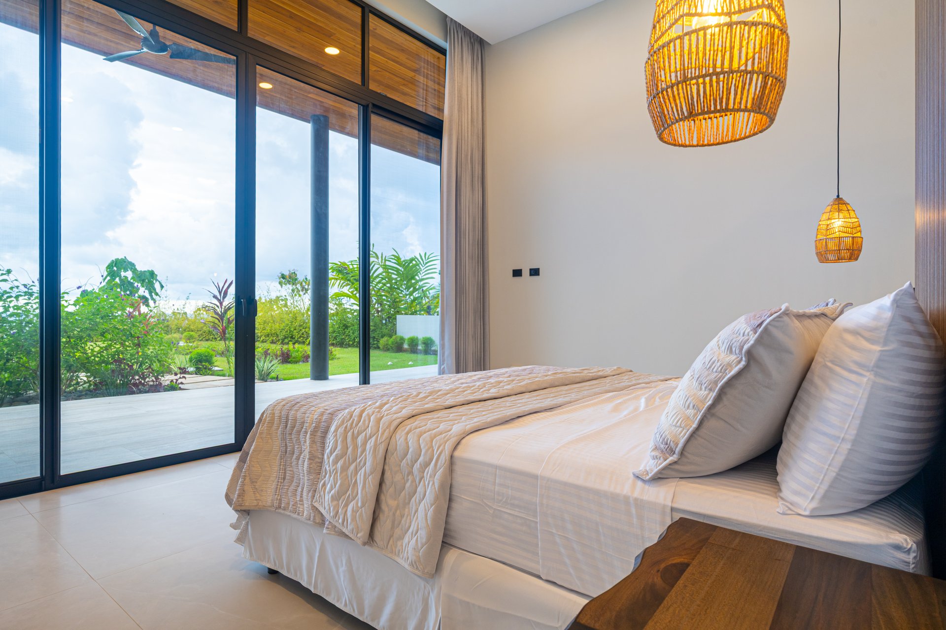 Lion's Gate Sunset Estate