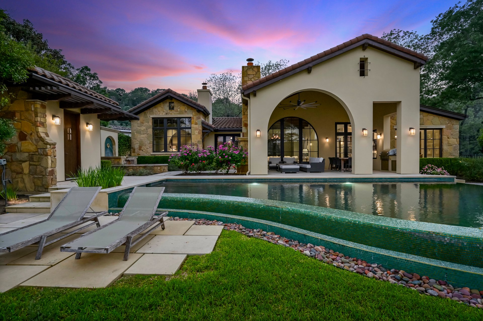 1401 N Weston Lane