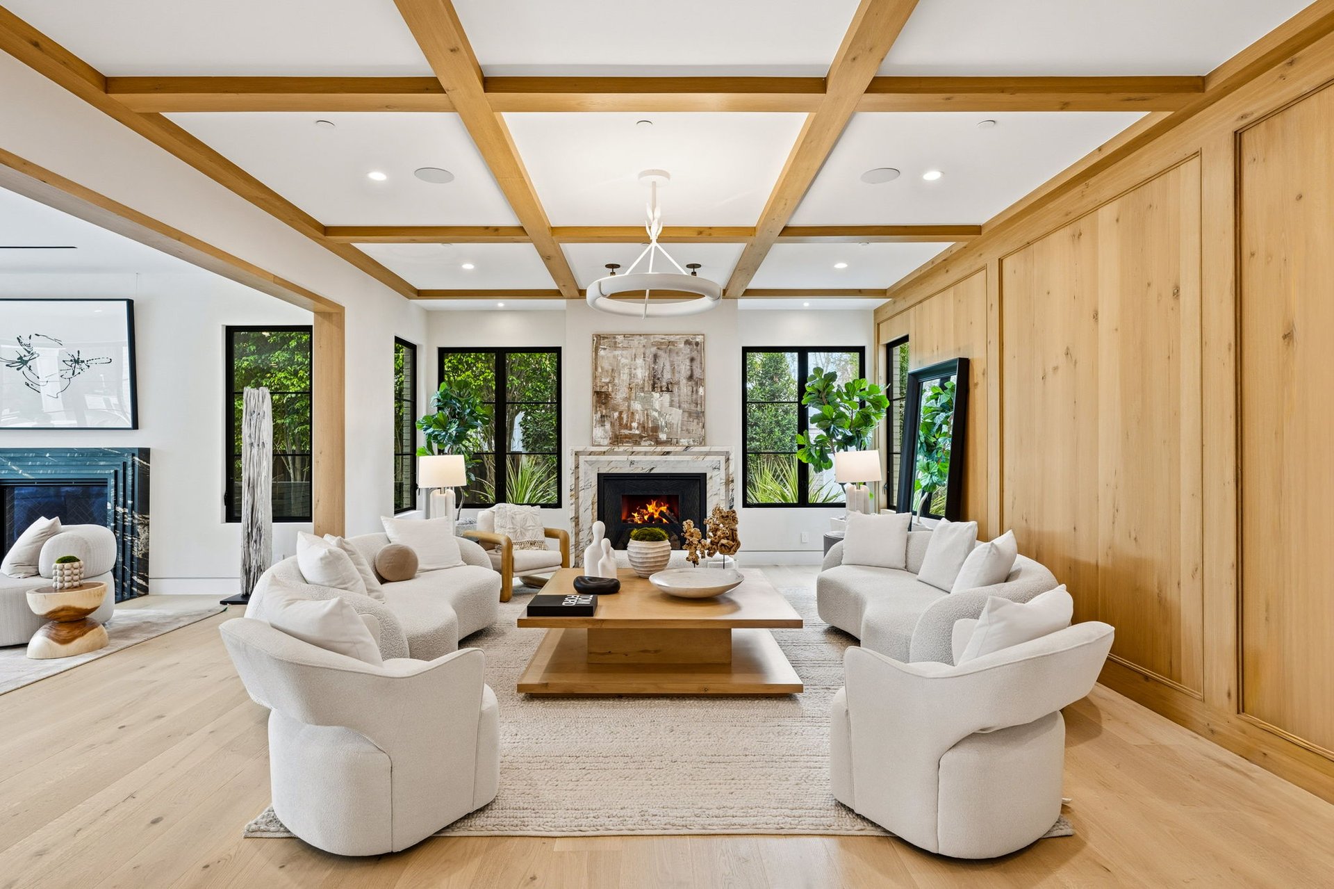 1220 Corsica Drive