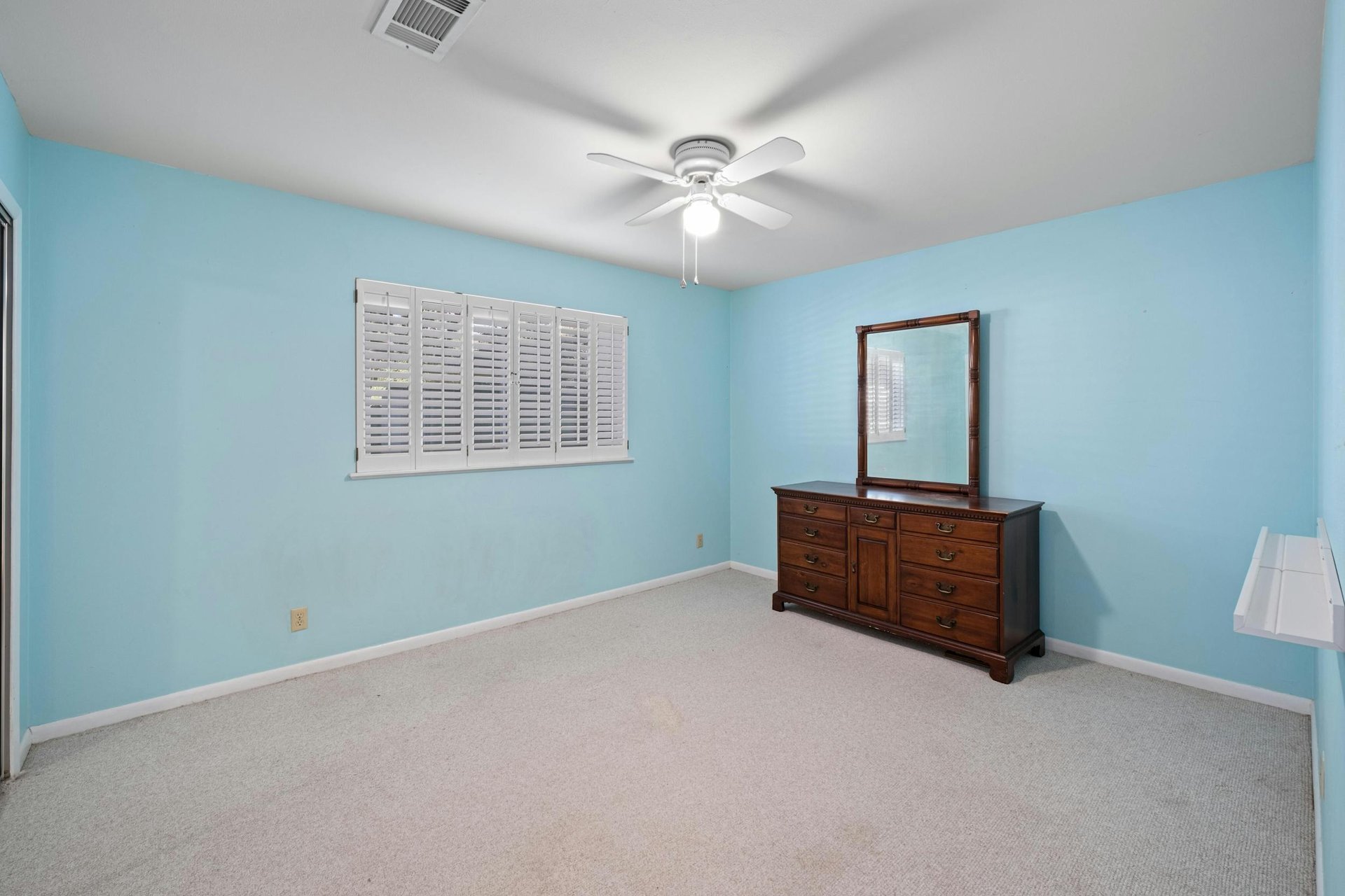 7110 Sungate Drive