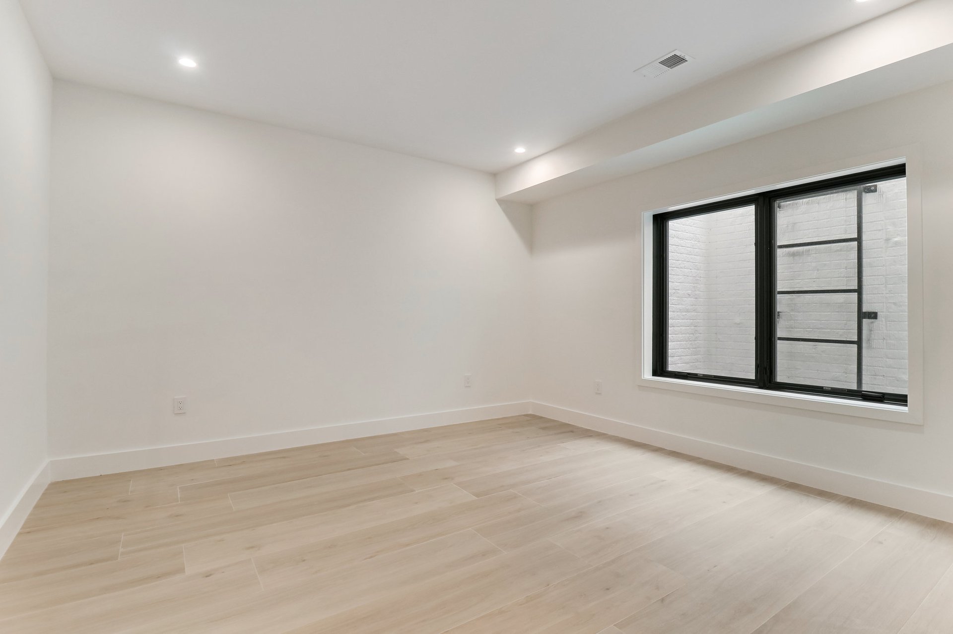 	  	1138 Basil Rd, Mclean, VA 22101