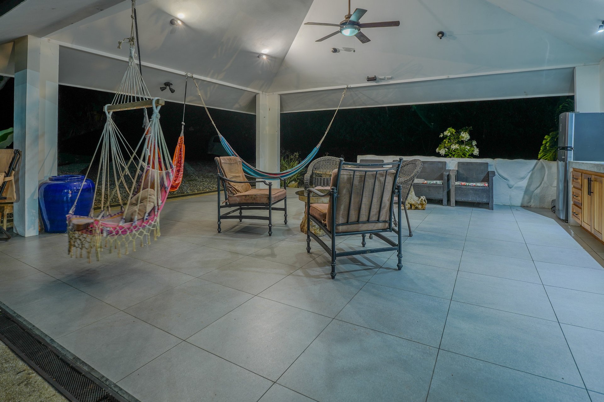 Casa La Roca, Whale's Tail 3 Bedroom Home In Uvita!