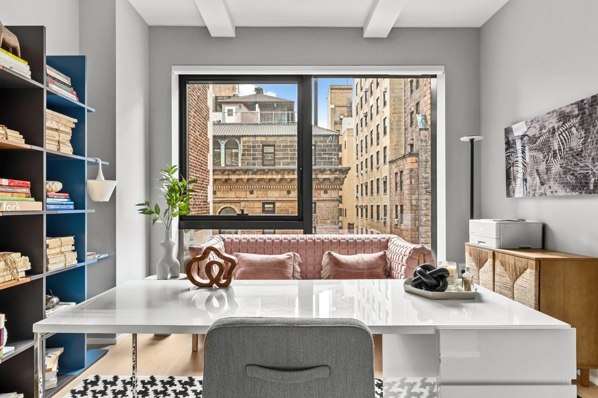 121 East 22nd St, #S901