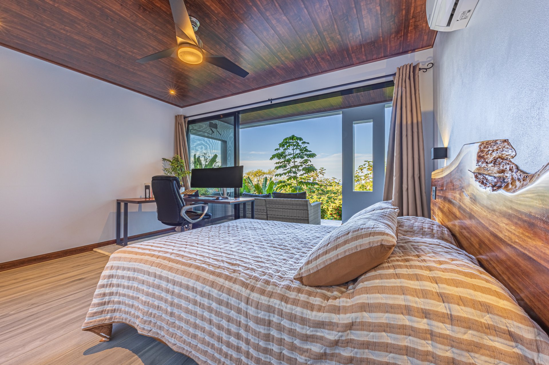 Beautiful Ocean View Casa Espiritu de la Jungla in Ojochal.  Accepting Bitcoin!
