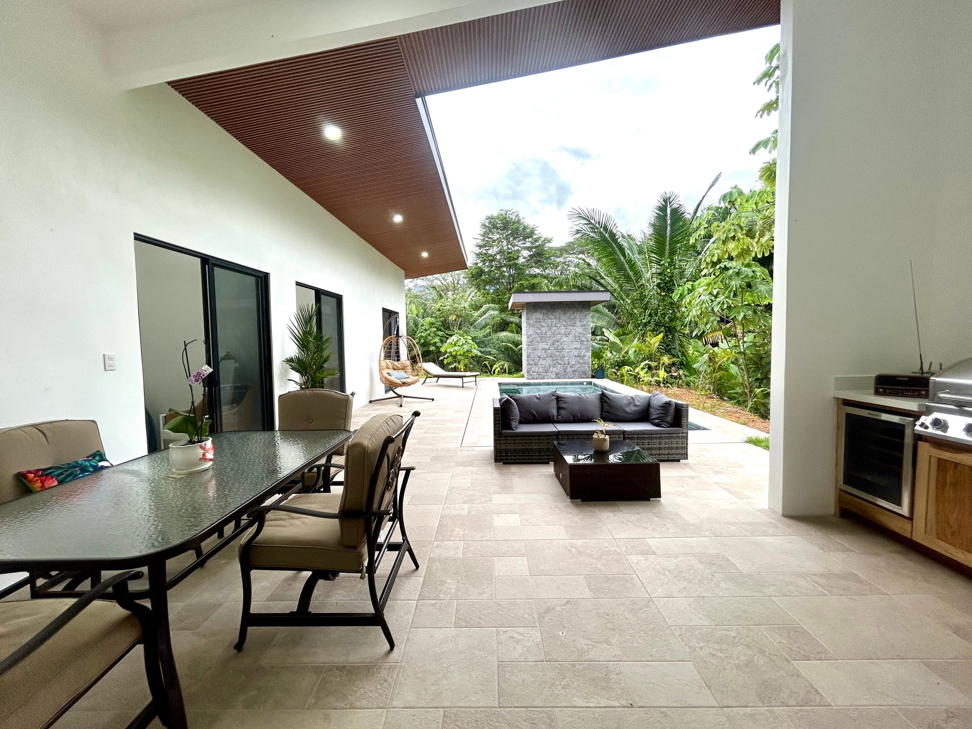 Villa Jardines – 3 Bedrooms, 2 Bathrooms, Brand-New with Pool