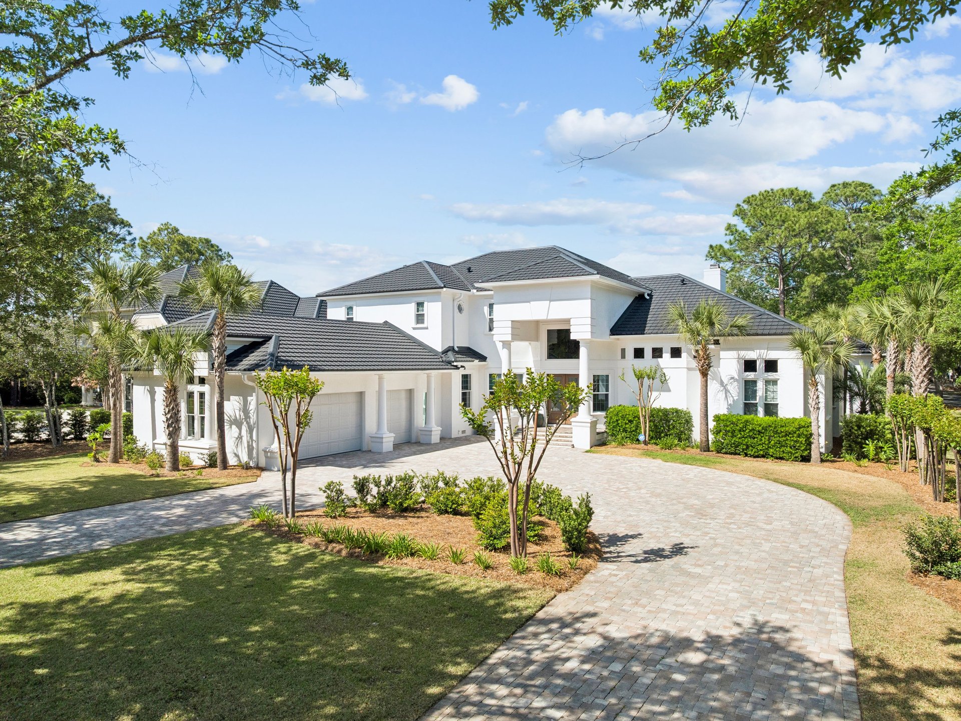 An Elevated Retreat Within Sandestin’s Island Green