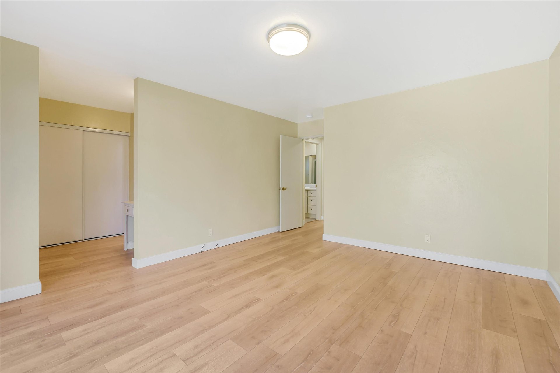 3435 Klamath Woods Pl