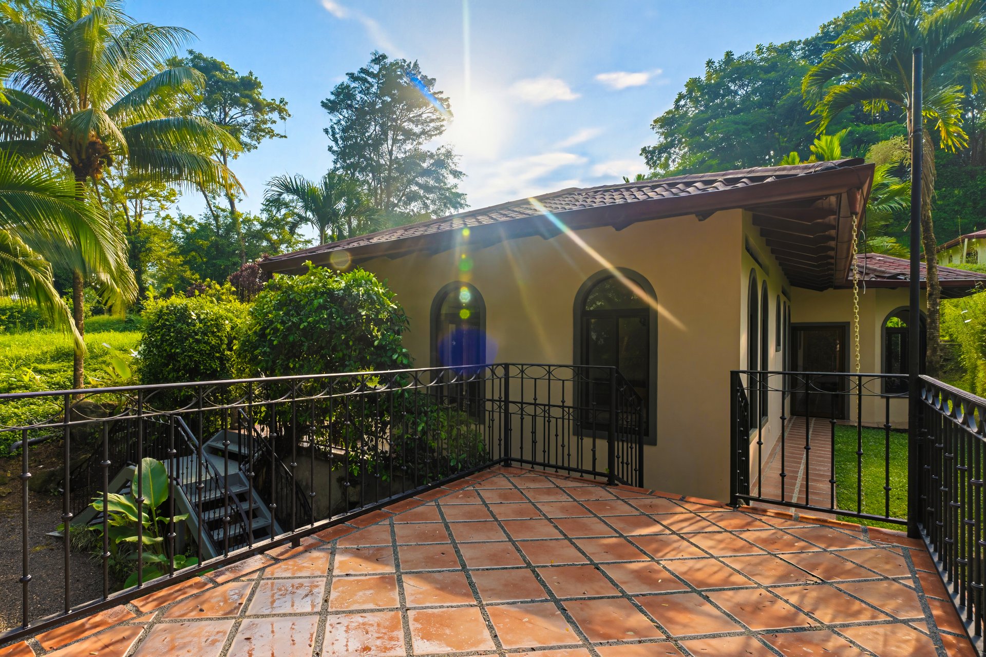 Ojochal Tropical Retreat | 4 Ensuite Bedrooms, Pool & Outdoor Living