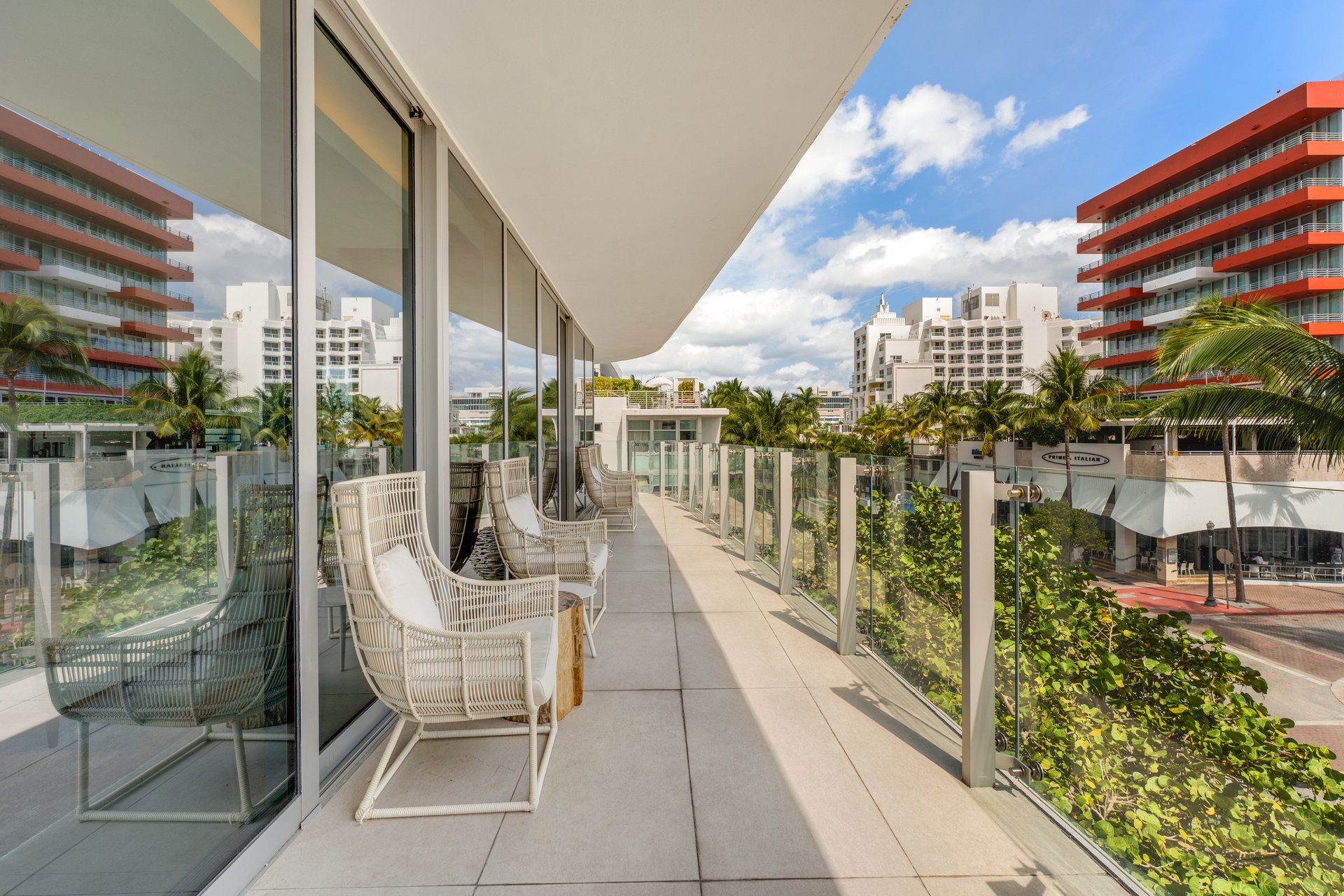 1 Collins Ave