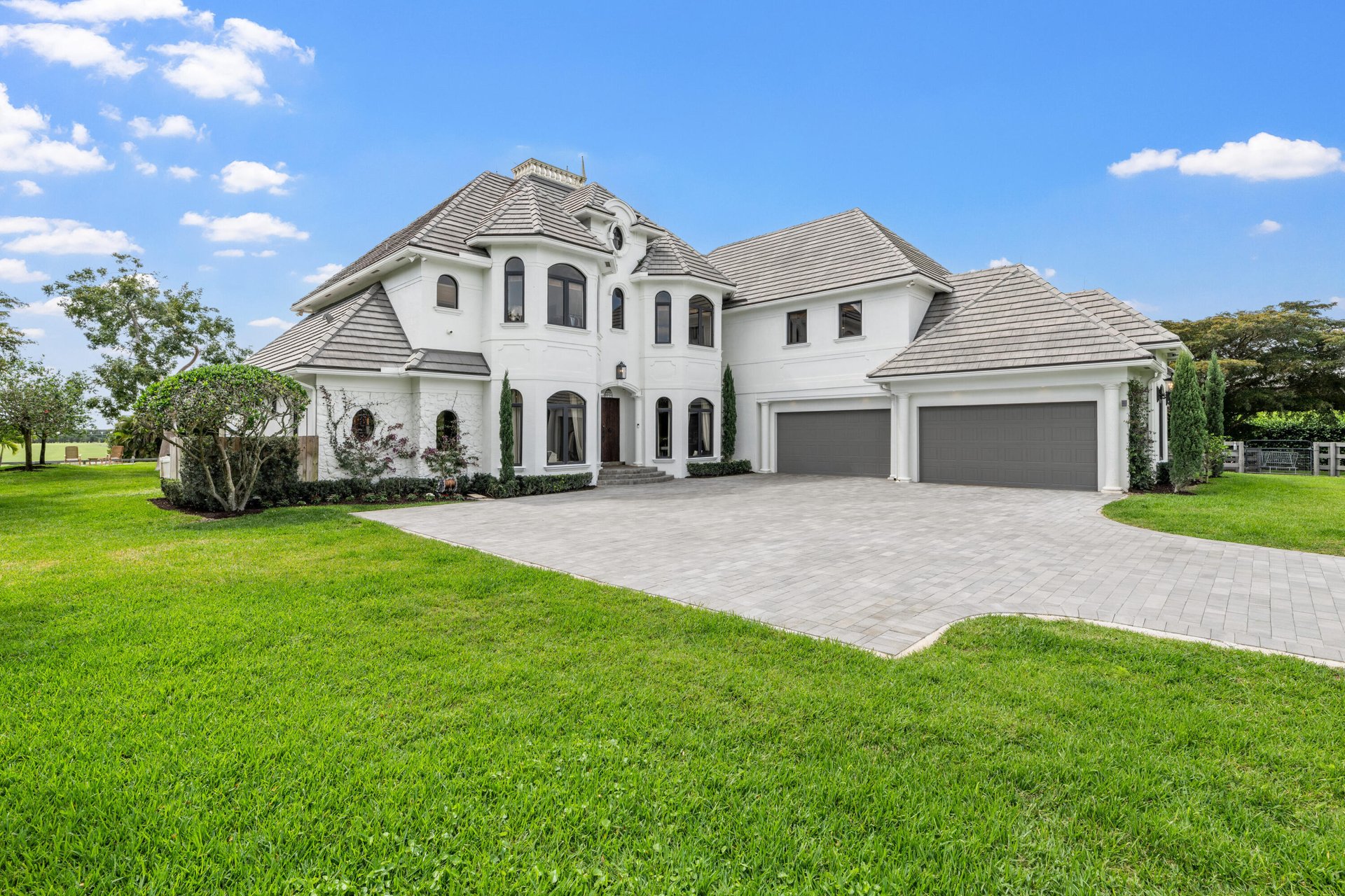 3585 Aiken Court