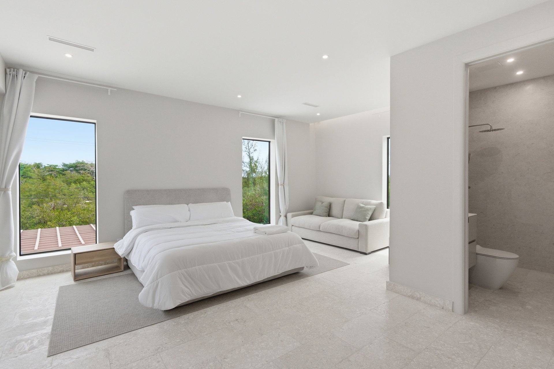 Villa Sol, Adelaide Beach