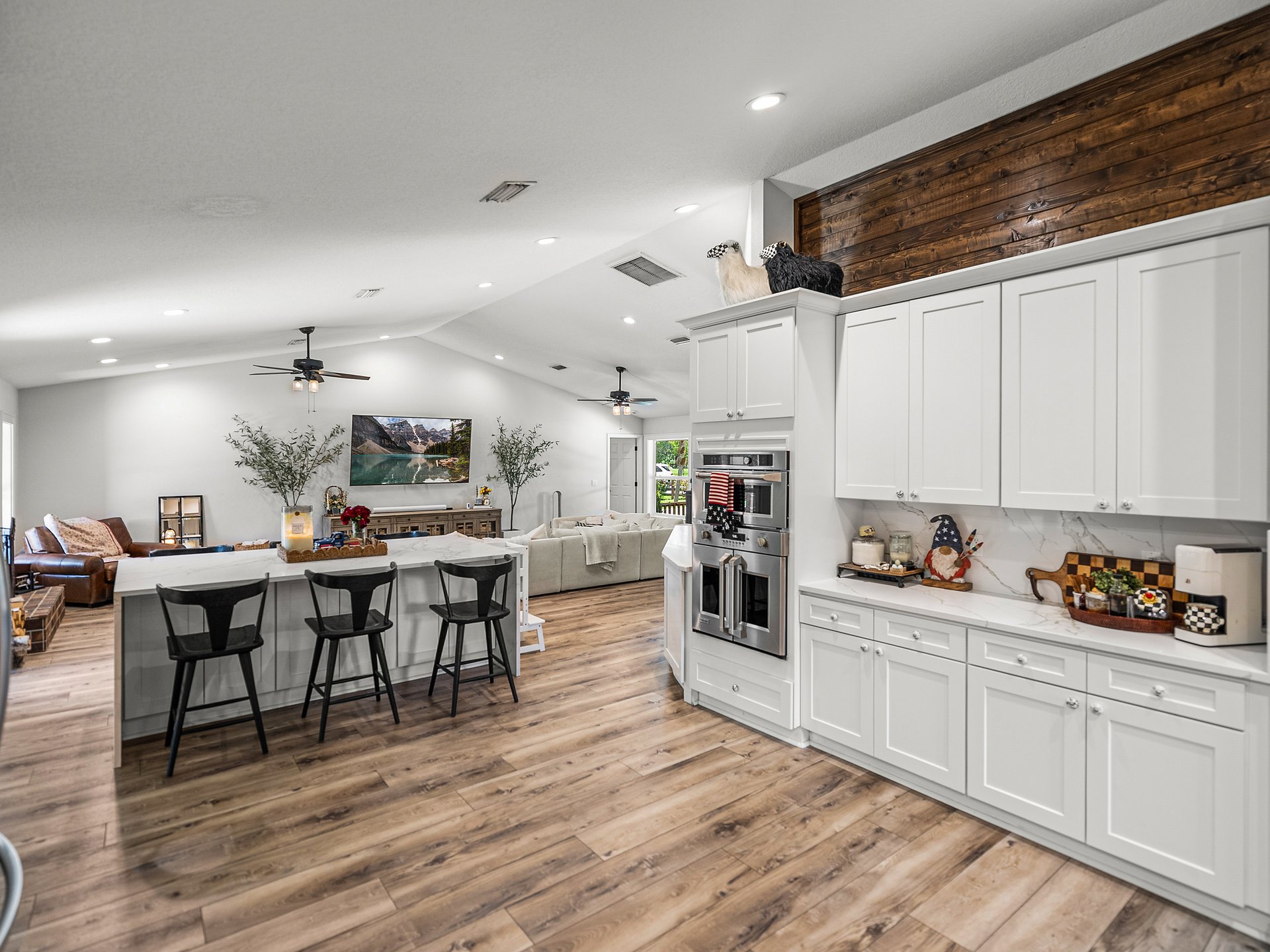 3412 ACE LN