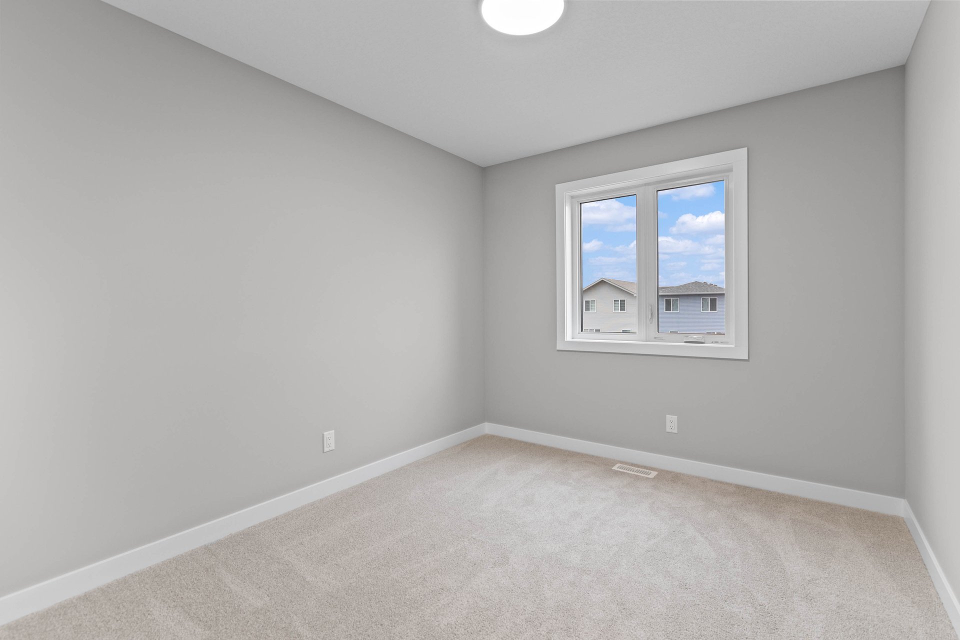 191 Belvedere Crescent SE