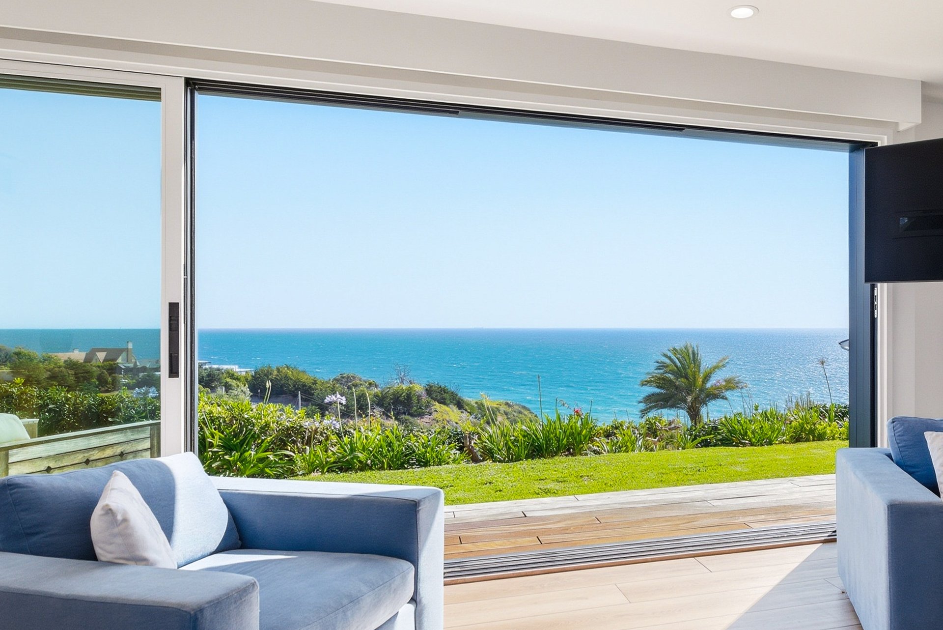 Sensational Bluff Top Malibu Townhome