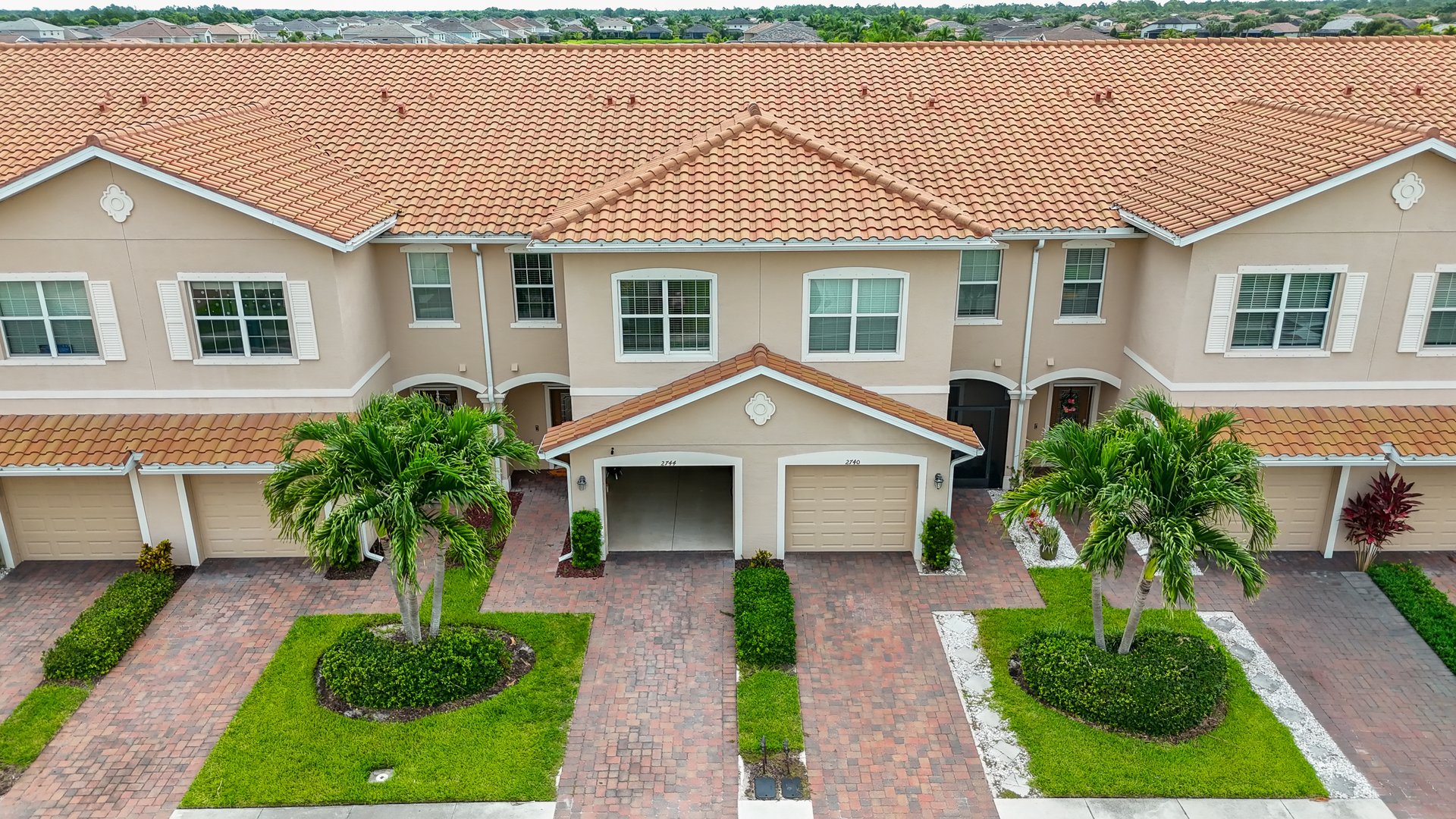 2744 Blossom Way