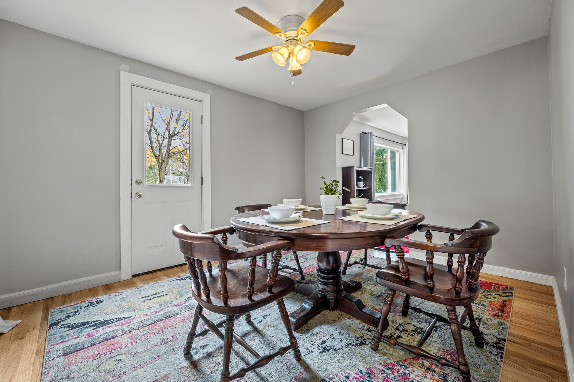 98 W Commonwealth Drive
