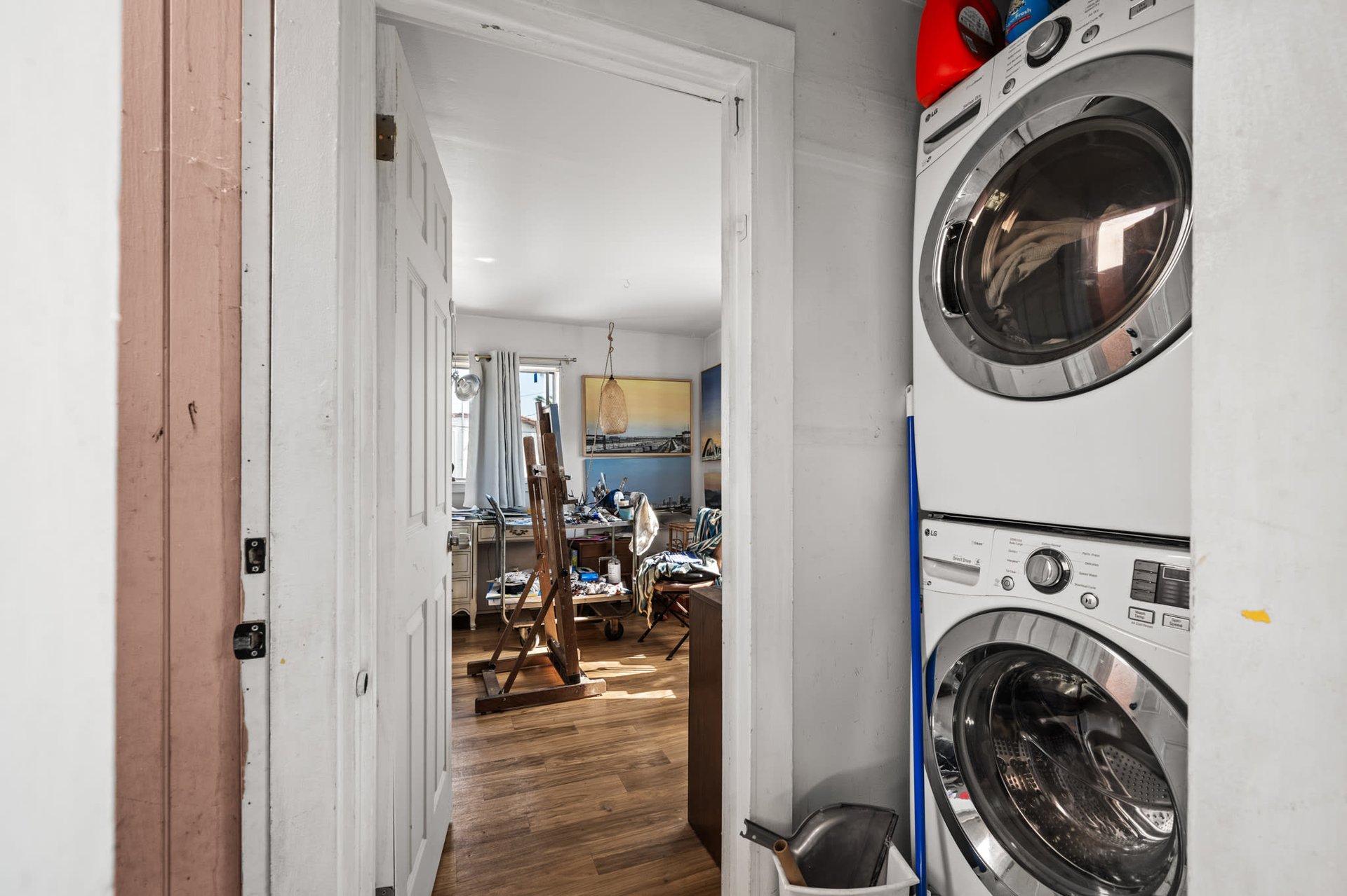 Wonderful Pride-of-Ownership Spanish 2-Story Duplex in Longwood Highlands