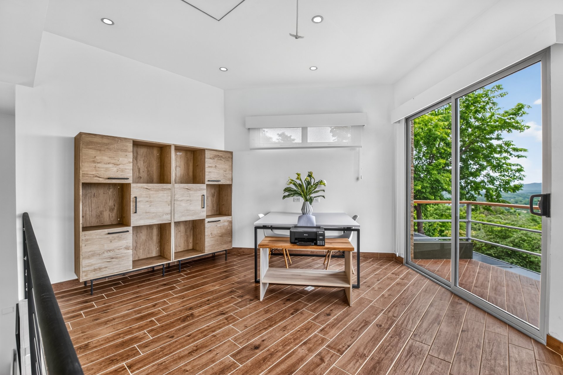 Casa Pochote | Artisan Luxury Villa in Tamarindo | Pool, Jacuzzi & Langosta Beach Club Membership Included