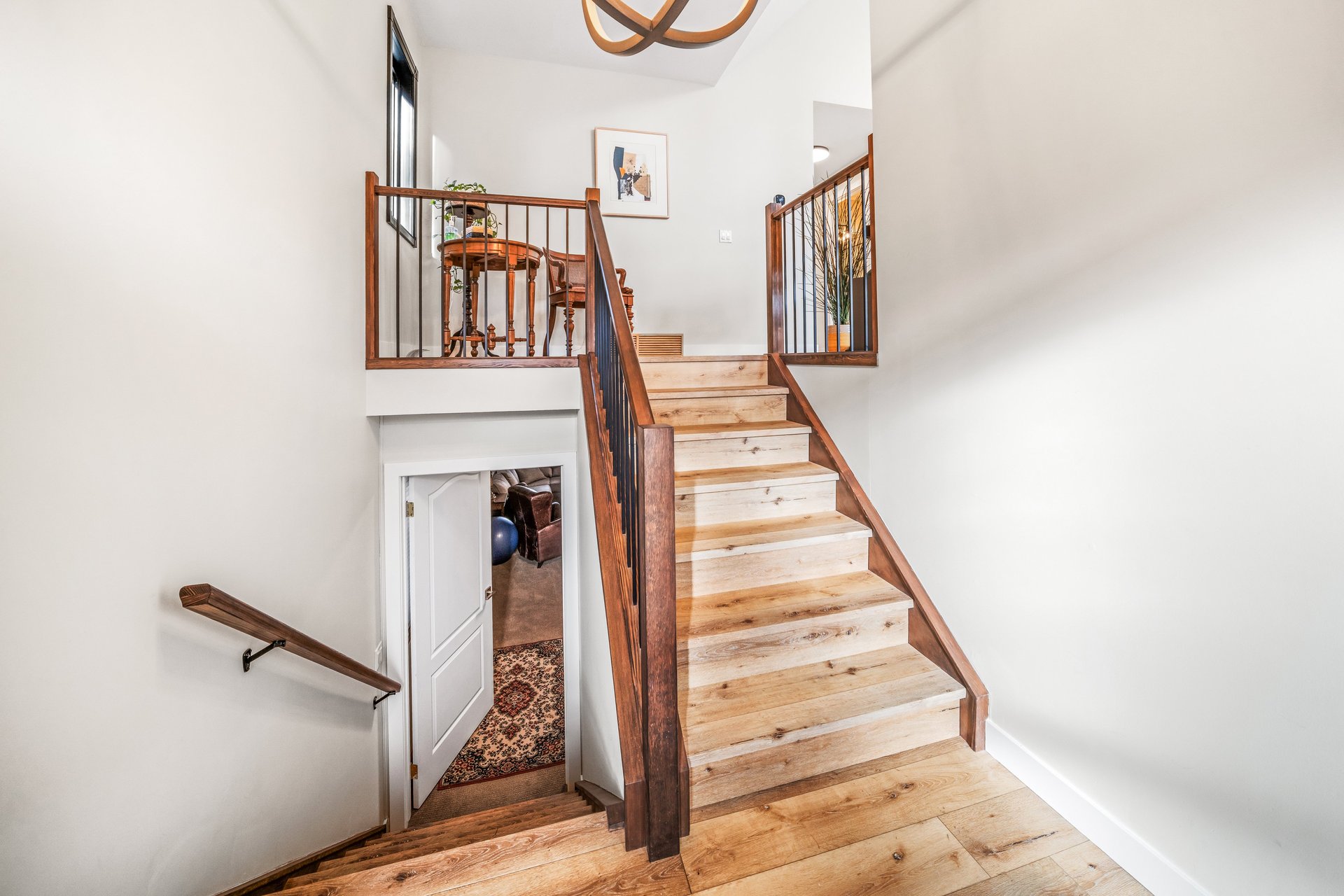 108 Lougheed Circle