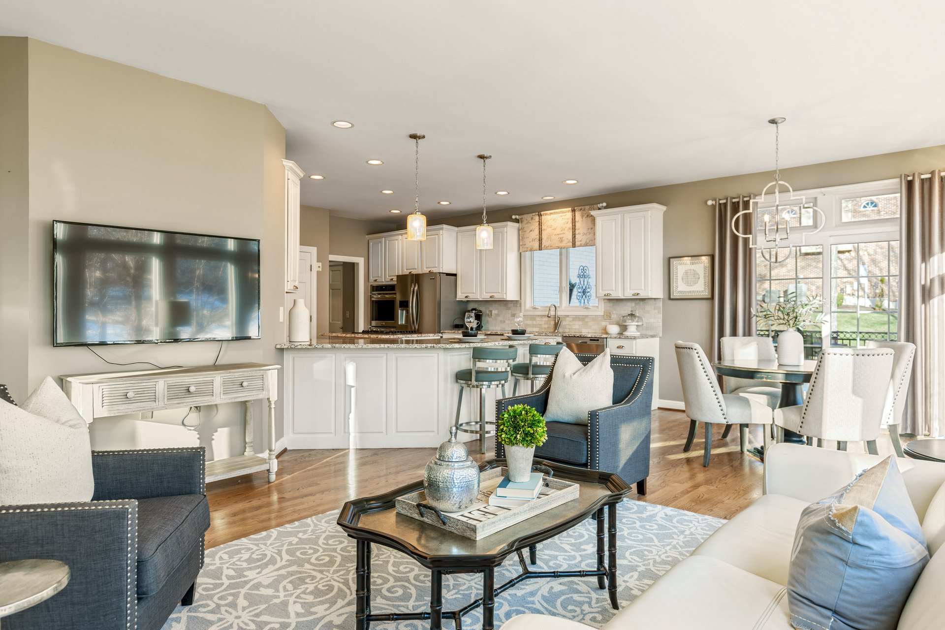 6 Whitmoor Court