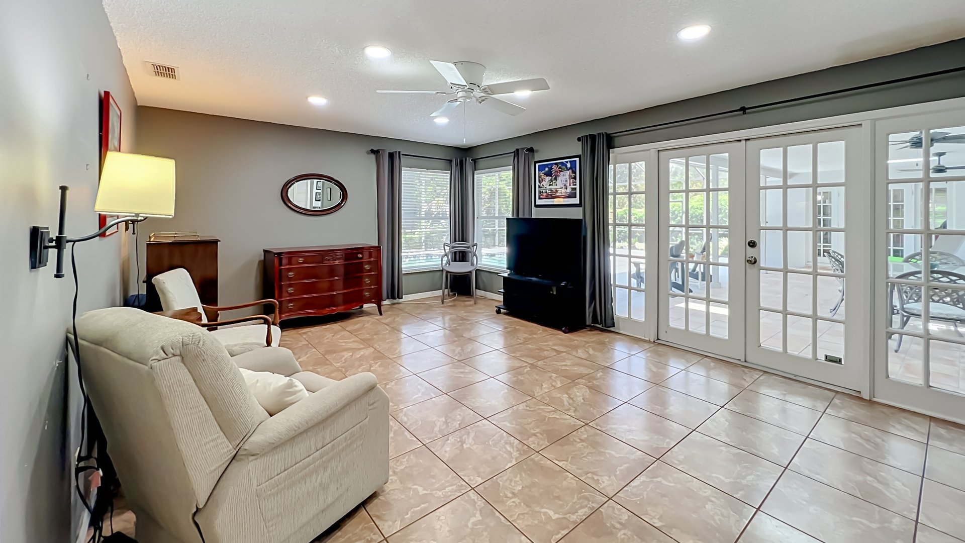Winter Park Vias Traditonal 5-Bedroom Home near Racquet Club