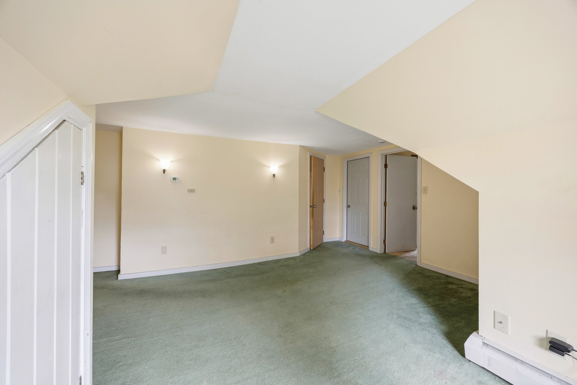 7 Emmons Place