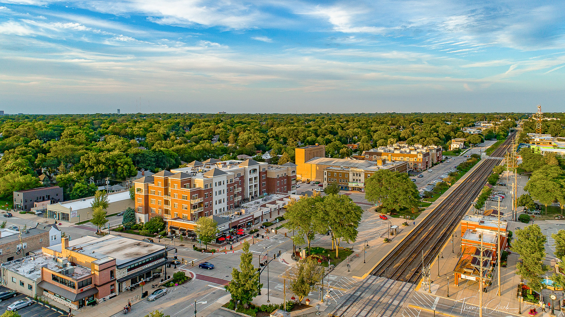 Premier Downtown Downers Grove Restaurant 