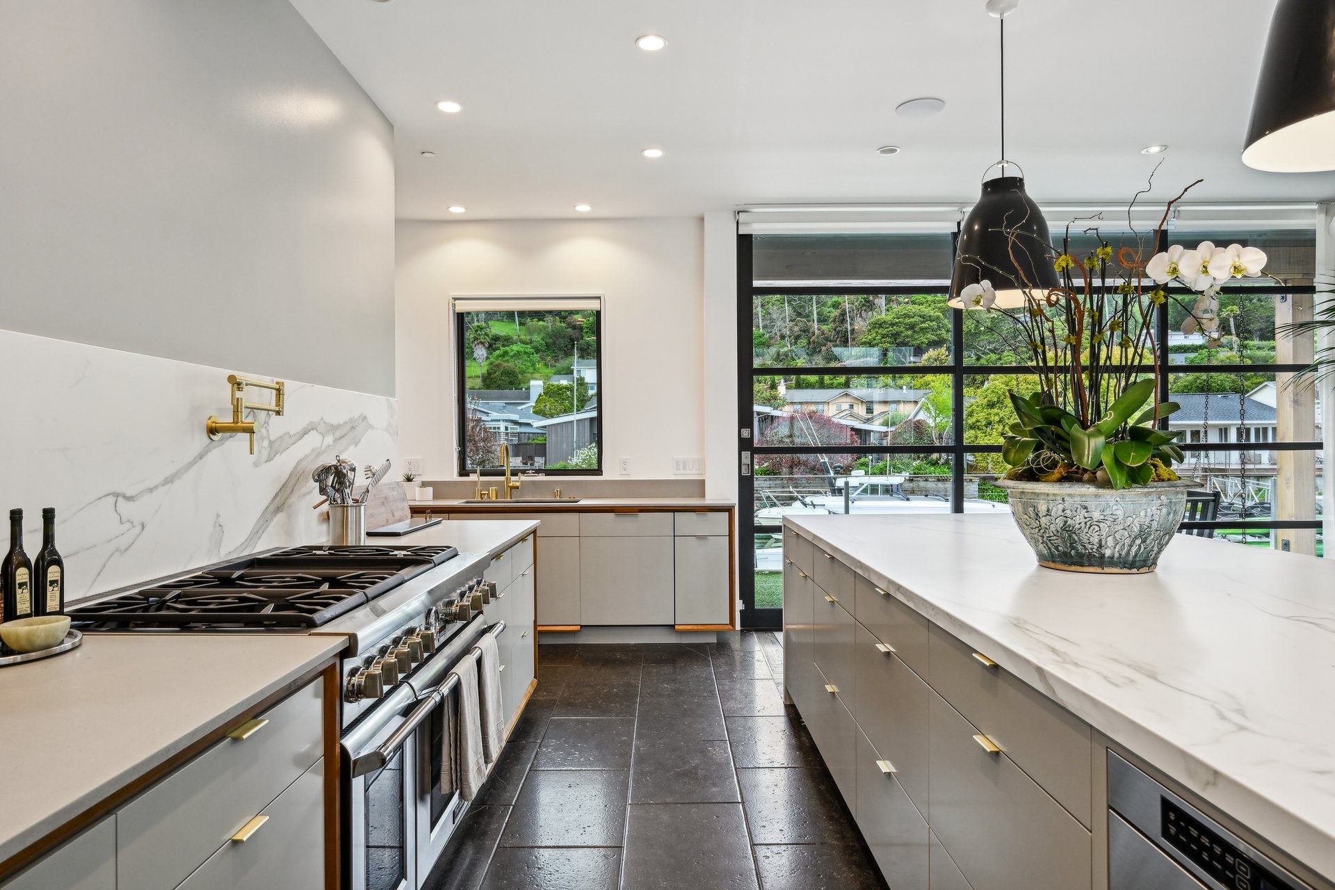 A Waterfront Masterpiece of Modern Luxury- Represented Seller