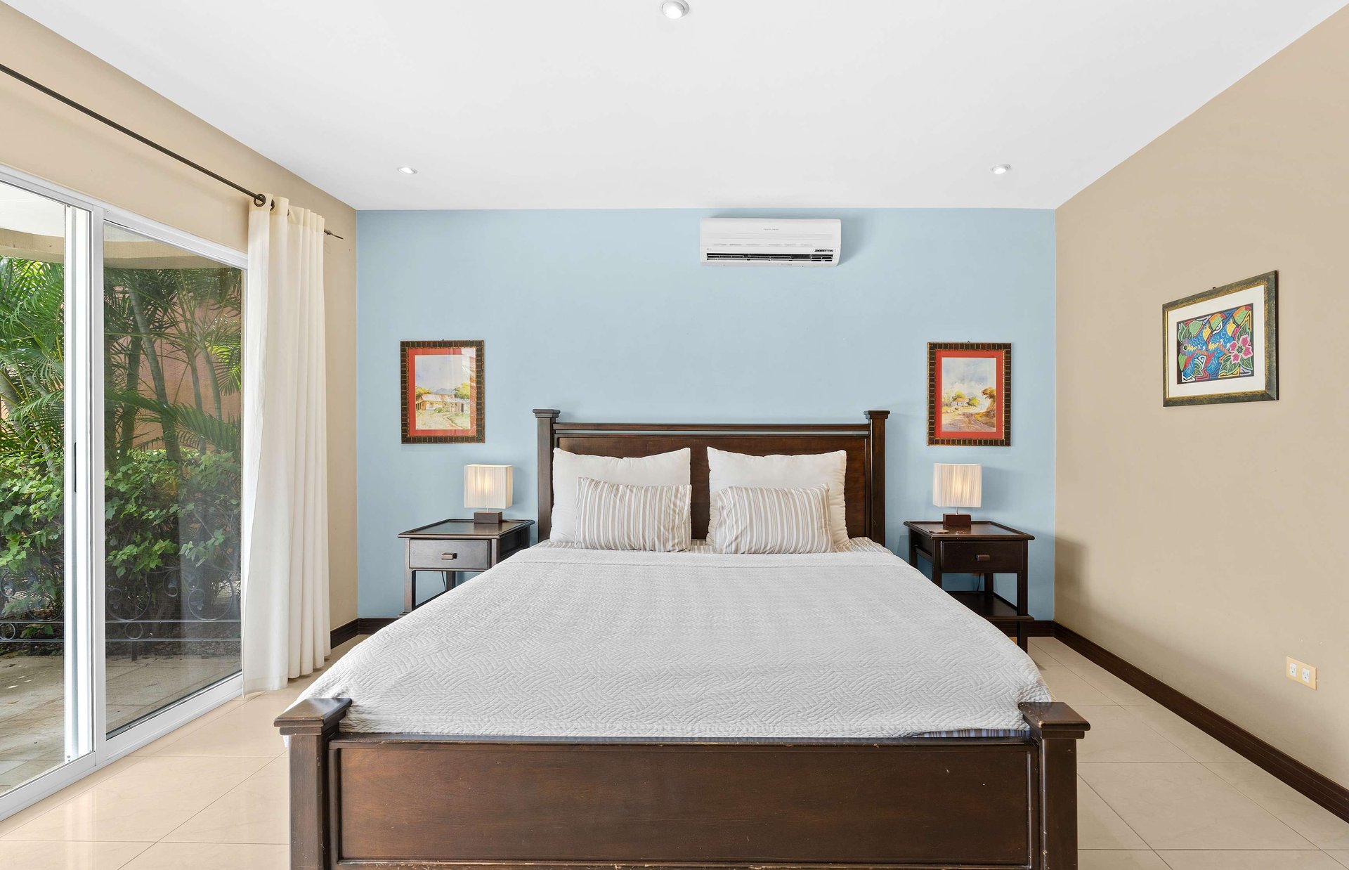 Maison Blanche | Exquisite condo in the exclusive gated community of Altos de Flamingo