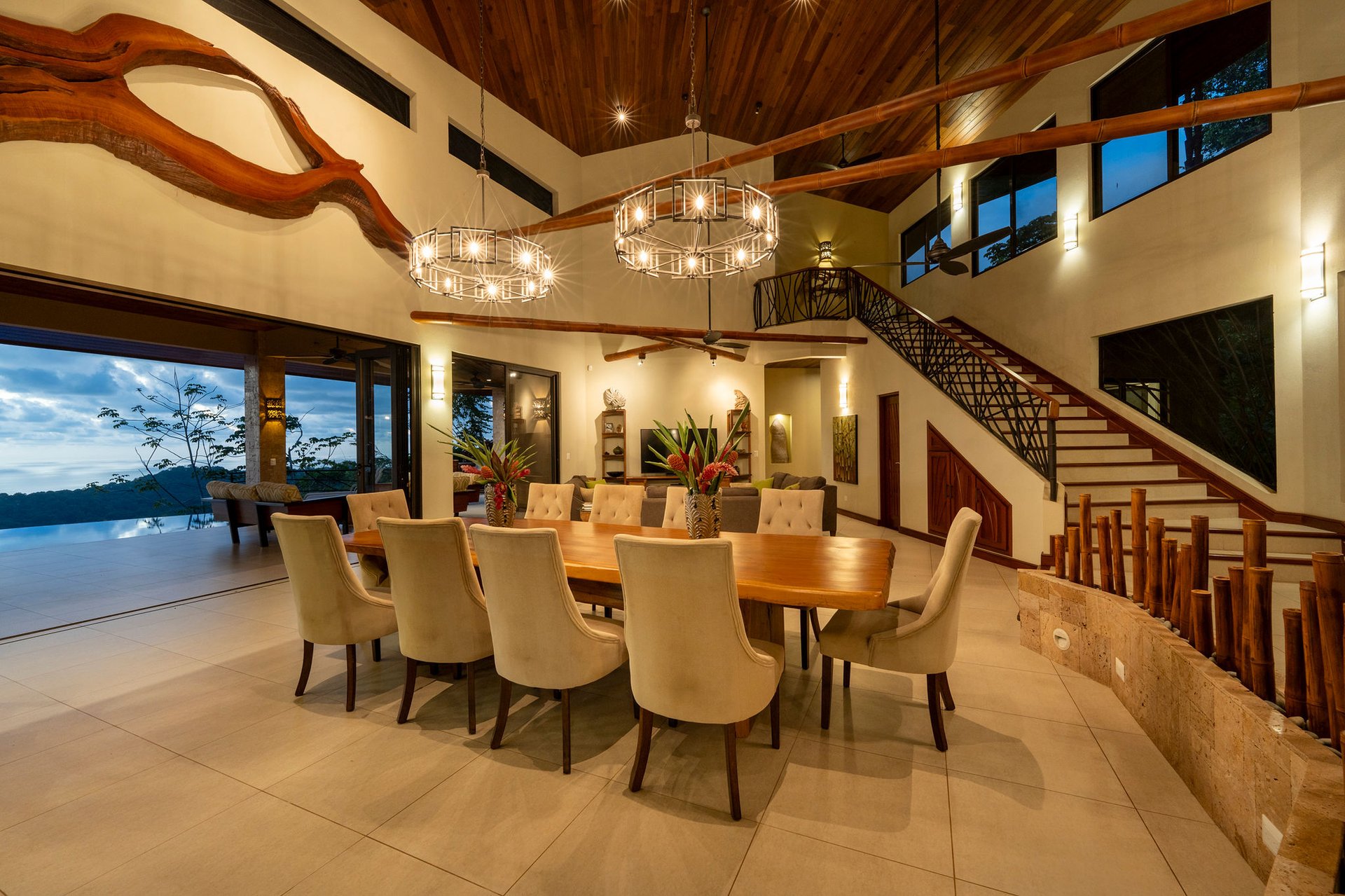 Casa Bambú – LUXURY 5 BEDROOM ESTATE WITH EXCEPTIONAL OCEAN VIEWS