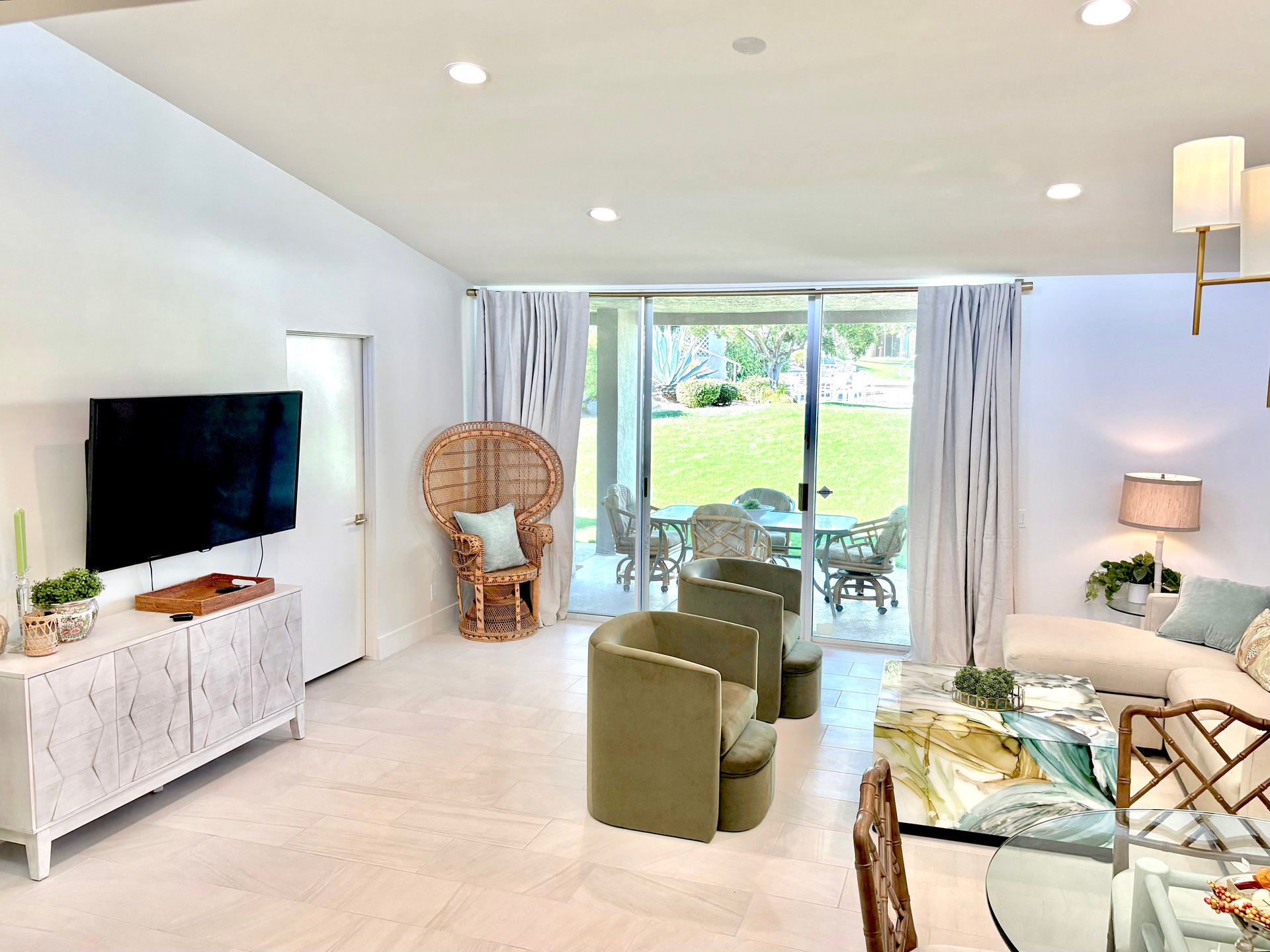 Mariposa Hideaway