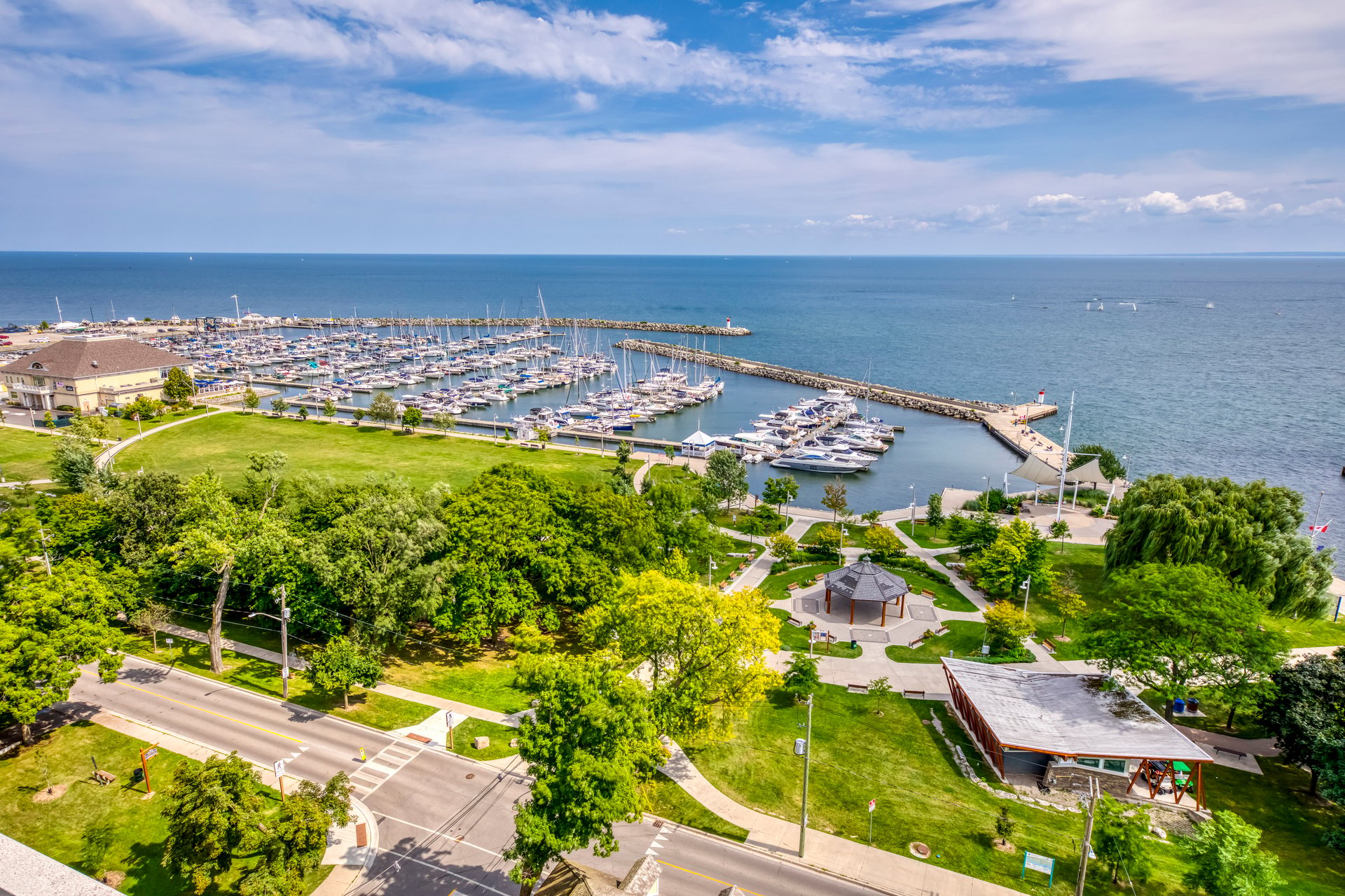 11 Bronte Rd #417