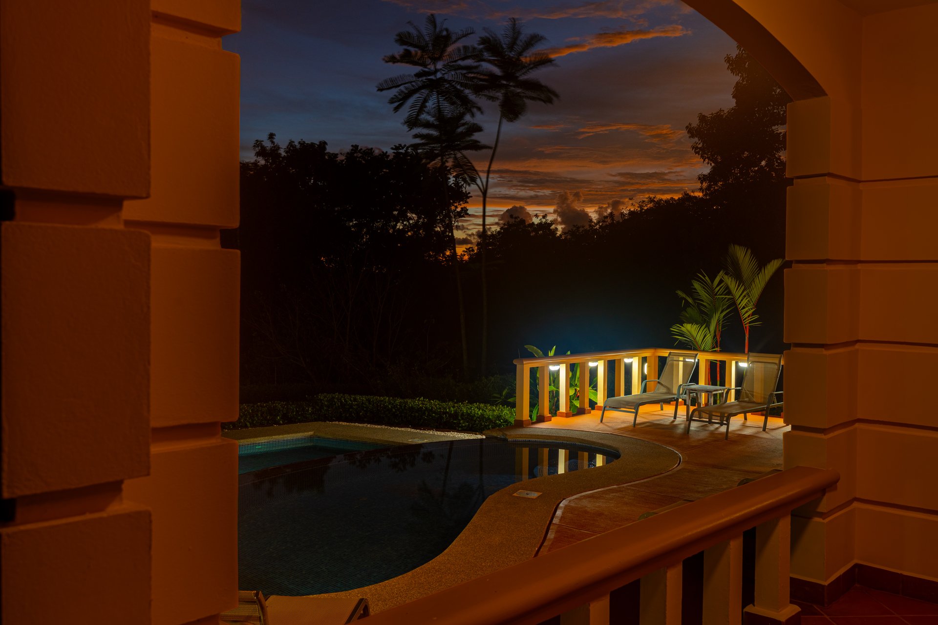 Classic Luxury at Casa Ceiba, Coastal Ocean View 4 Bedroom Home Near Uvita