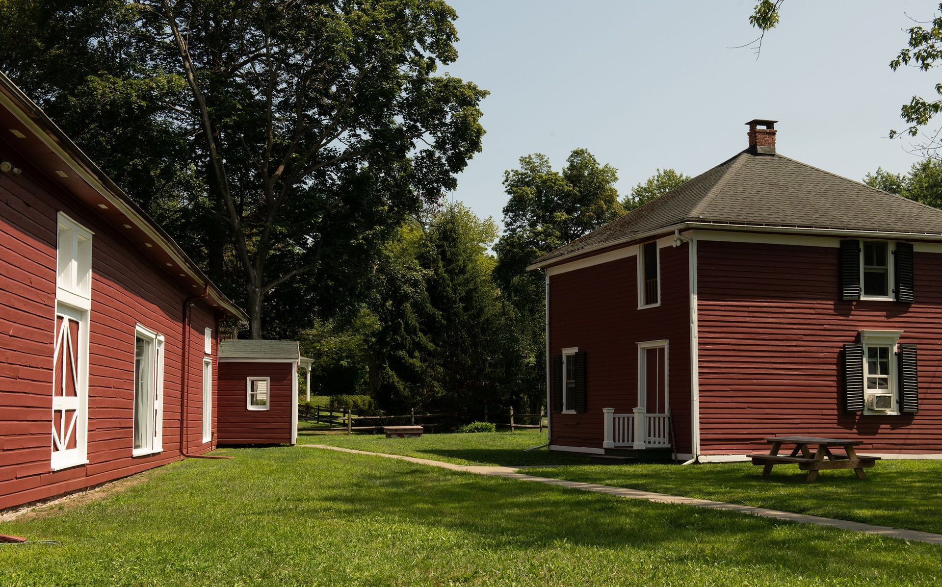 33 Maple Ave, Claverack