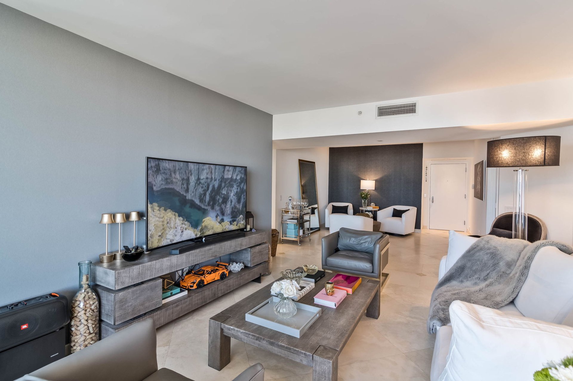 21205 Yacht Club Dr