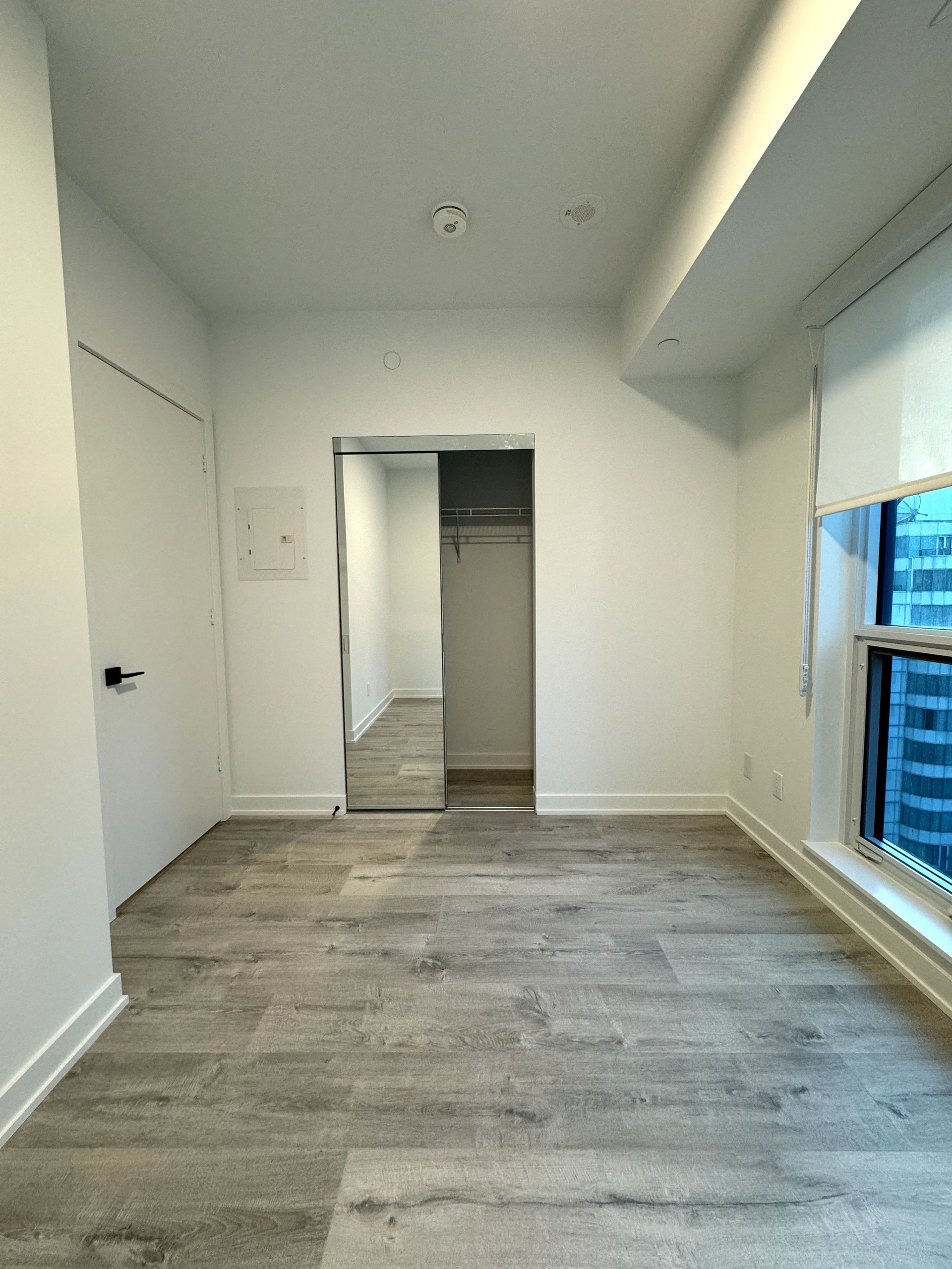 327 King Street W, Toronto C01 Unit: 2006